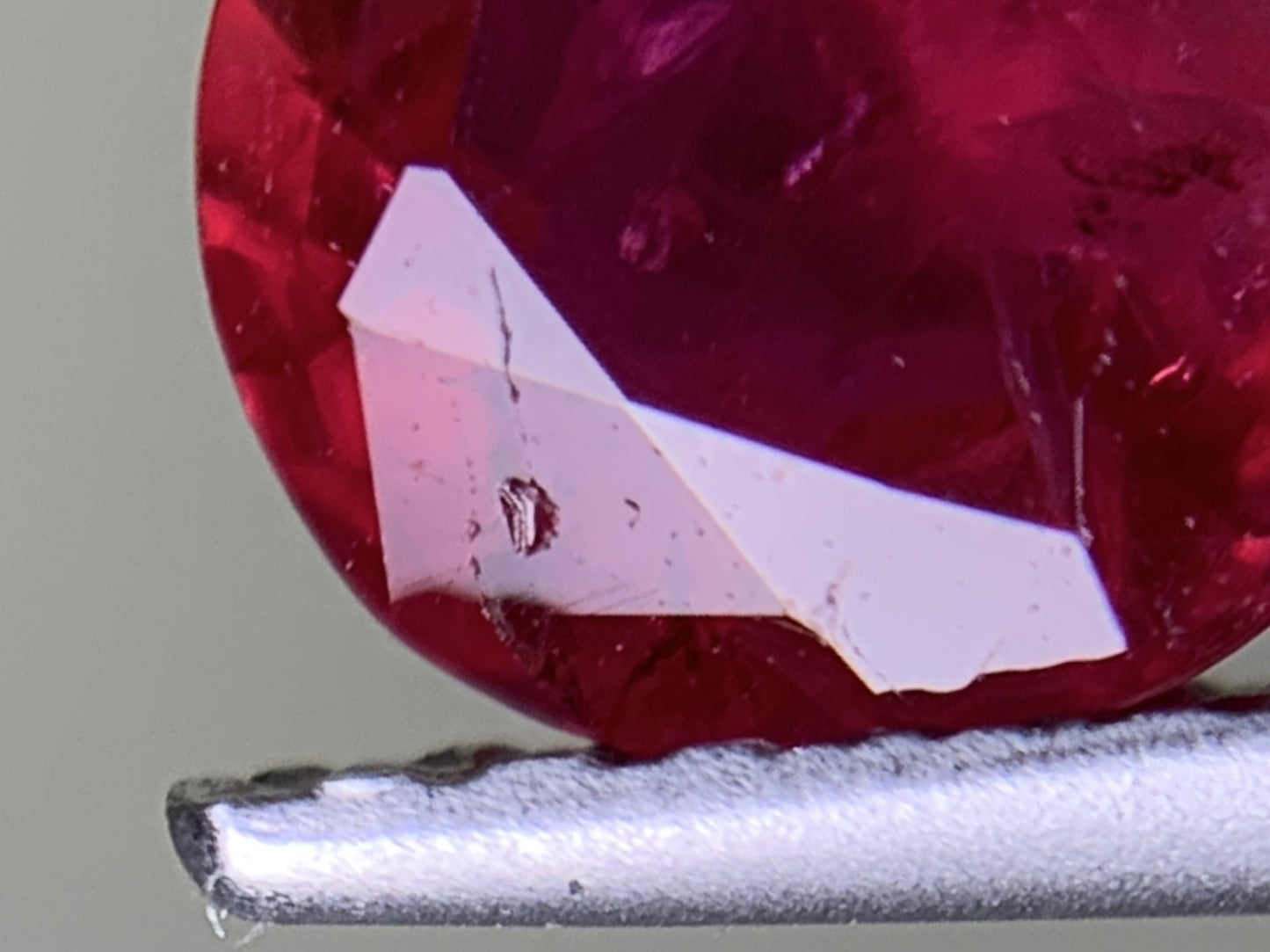 ルビー 天然 1.006ct 中央宝石ソーティング付き 5.97㎜×5.68㎜×3.41㎜ ルース（ 裸石 ） 6471Y