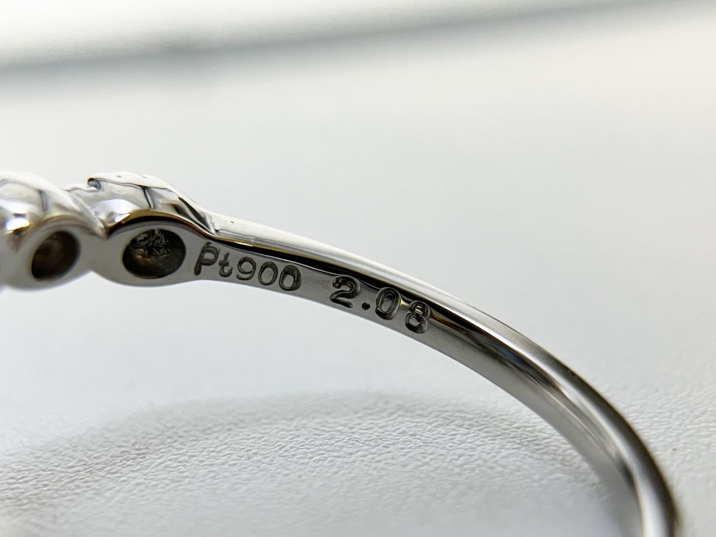 サファイア 2.55ct ビルマ産 非加熱 コンフラワーブルー AIGS鑑別書 D0.38ct PT900 4.4g 指輪 （JP9号） サイズ直し無料 8710S
