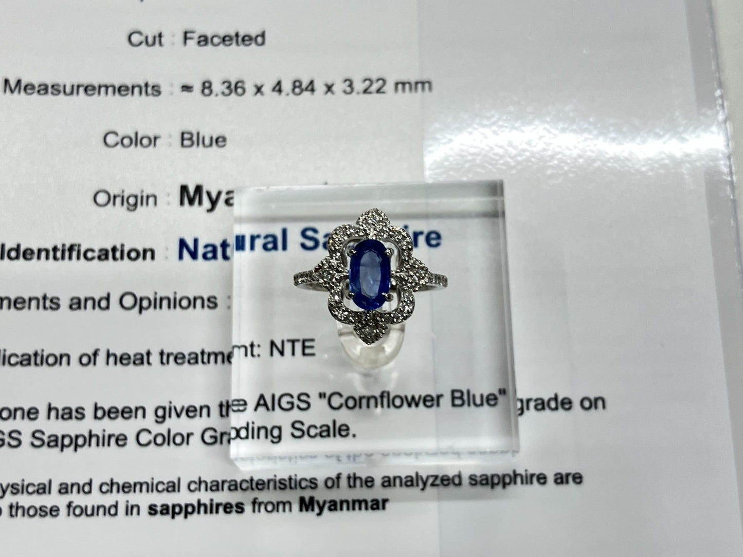 サファイア 1.29ct ビルマ産 非加熱 コンフラワーブルー AIGS鑑別書 D0.33ct PT900 5.0g 指輪 （JP13号） サイズ直し無料 8708S
