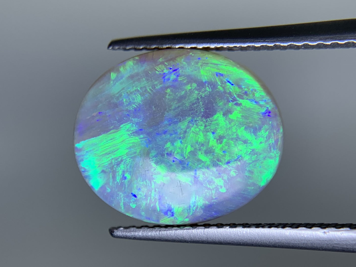 ブラックオパール 天然 4.698ct 宝石ソーティング付き 13.7㎜×11.6㎜×4.9㎜ ルース（ 裸石 ） 6463Y