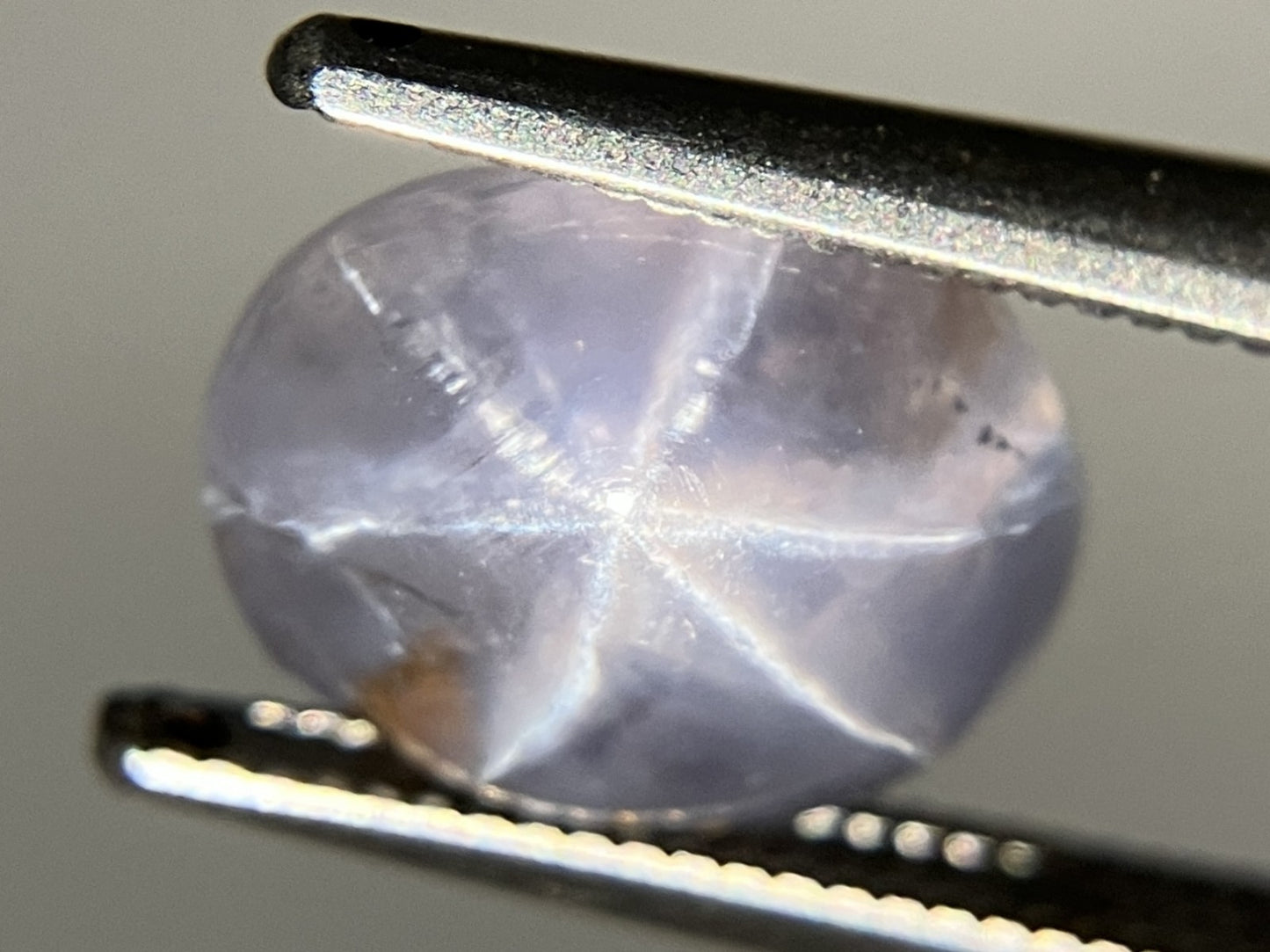 スターサファイア 天然 4.838ct 宝石ソーティング付き 10.1㎜×7.7㎜×5.6㎜ ルース（ 裸石 ） 5988YY