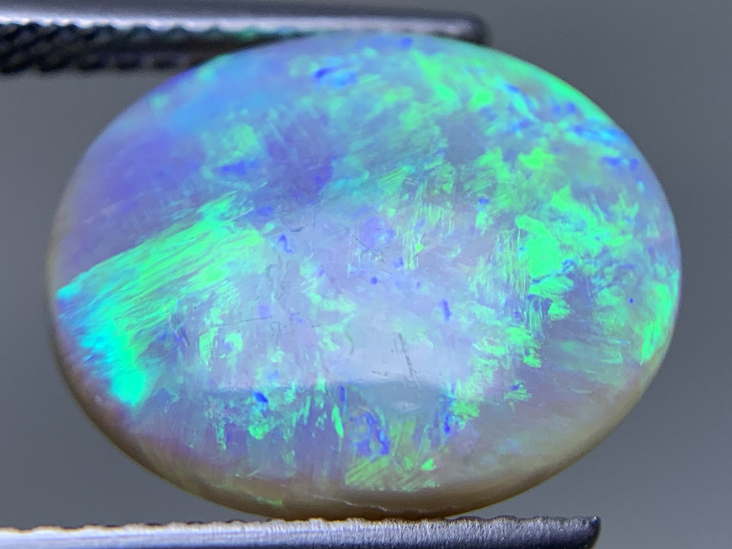 ブラックオパール 天然 4.698ct 宝石ソーティング付き 13.7㎜×11.6㎜×4.9㎜ ルース（ 裸石 ） 6463Y