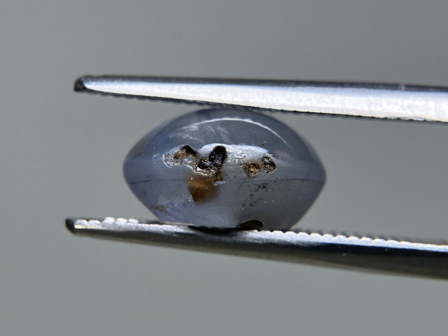 スターサファイア 天然 4.838ct 宝石ソーティング付き 10.1㎜×7.7㎜×5.6㎜ ルース（ 裸石 ） 5988YY