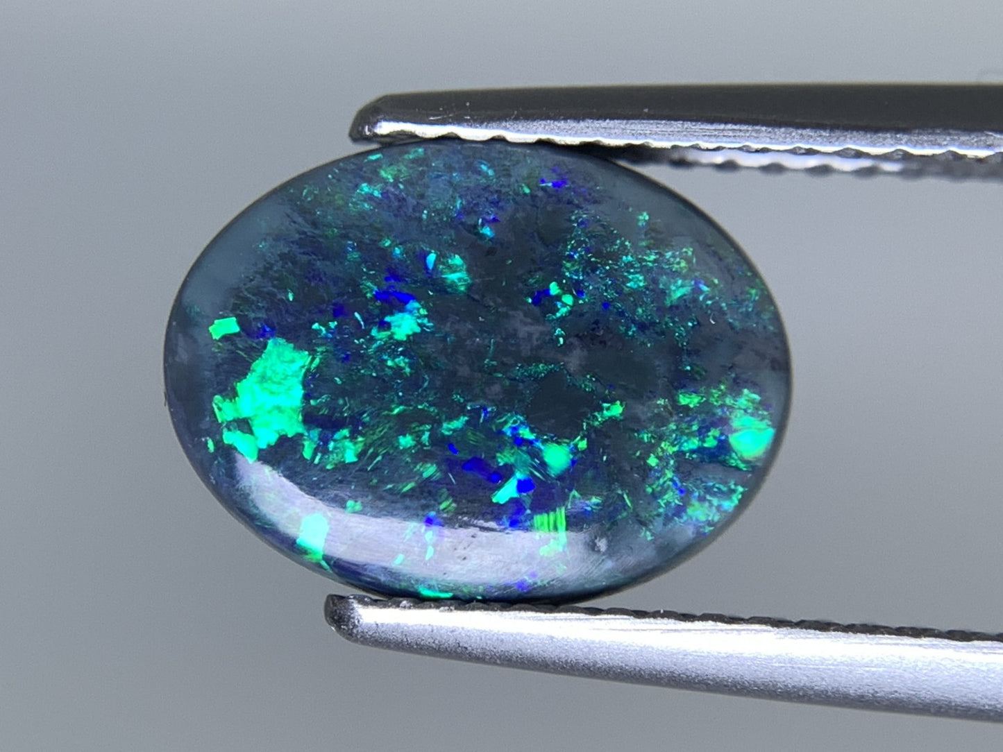 ブラックオパール 天然 2.464ct 中央宝石ソーティング付き 11.6㎜×8.8㎜×3.8㎜ ルース（ 裸石 ） 7148Y