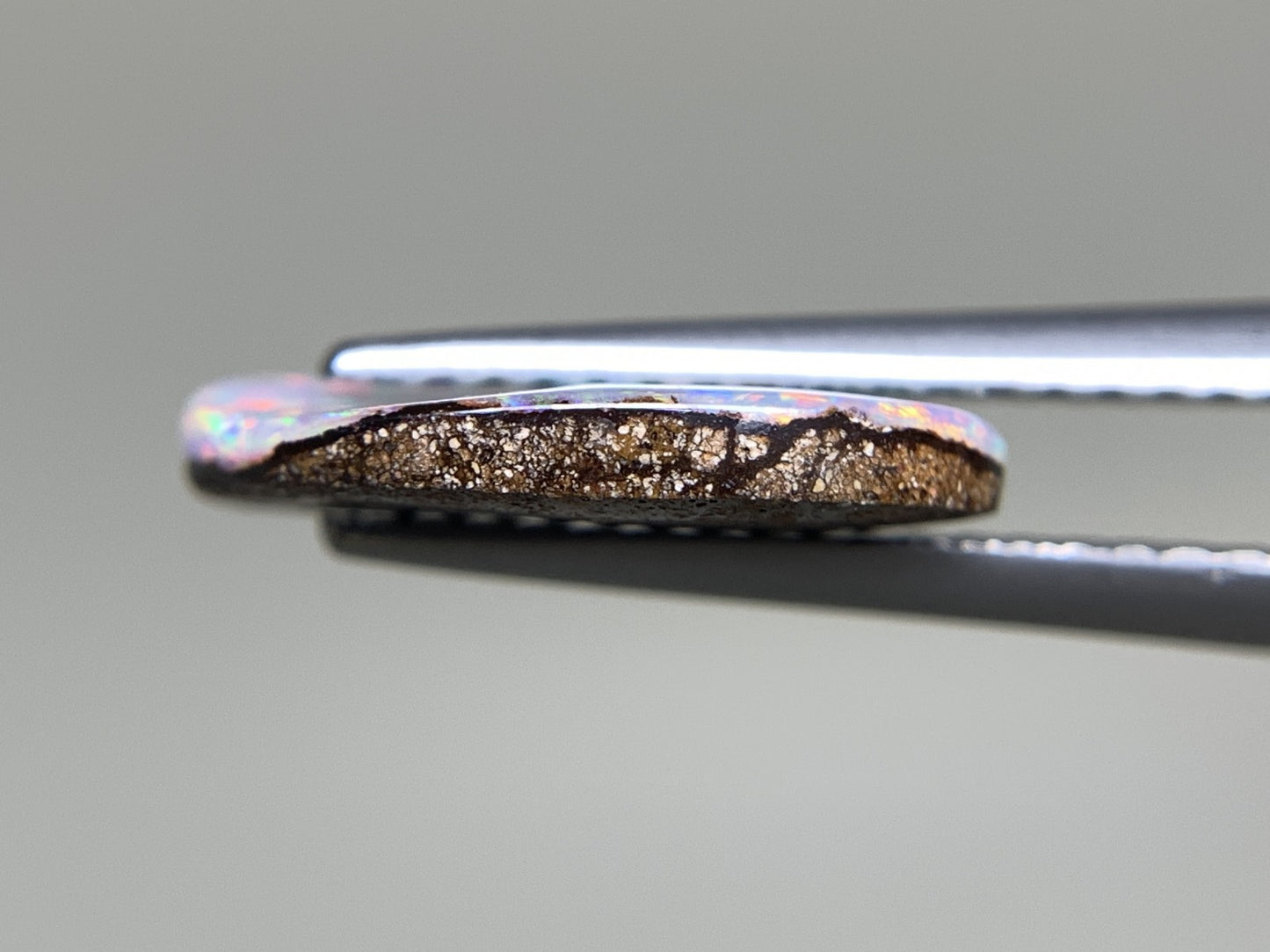 ボルダーオパール 1.706ct  宝石ソーティング付き  13.1㎜×7.5㎜×2.1㎜  天然 ルース（ 裸石 ） 4725Y