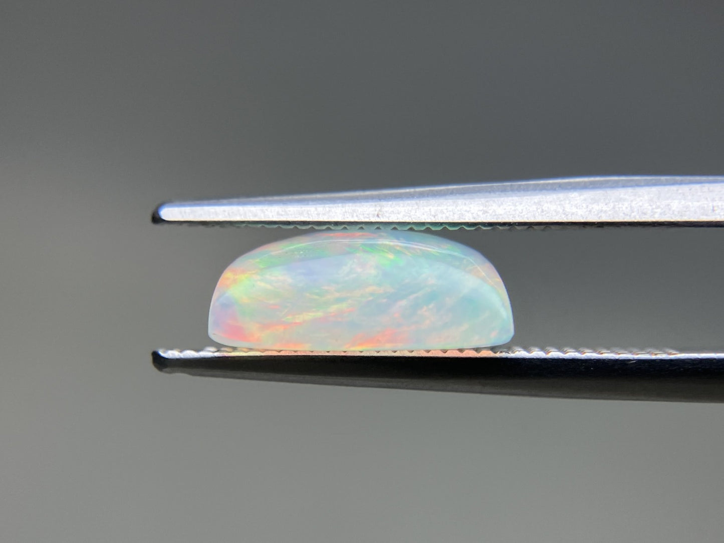 オパール 天然  2.112ct  宝石ソーティング付き  10.8㎜×7.1㎜×4.2㎜ ルース（ 裸石 ）  6165YY