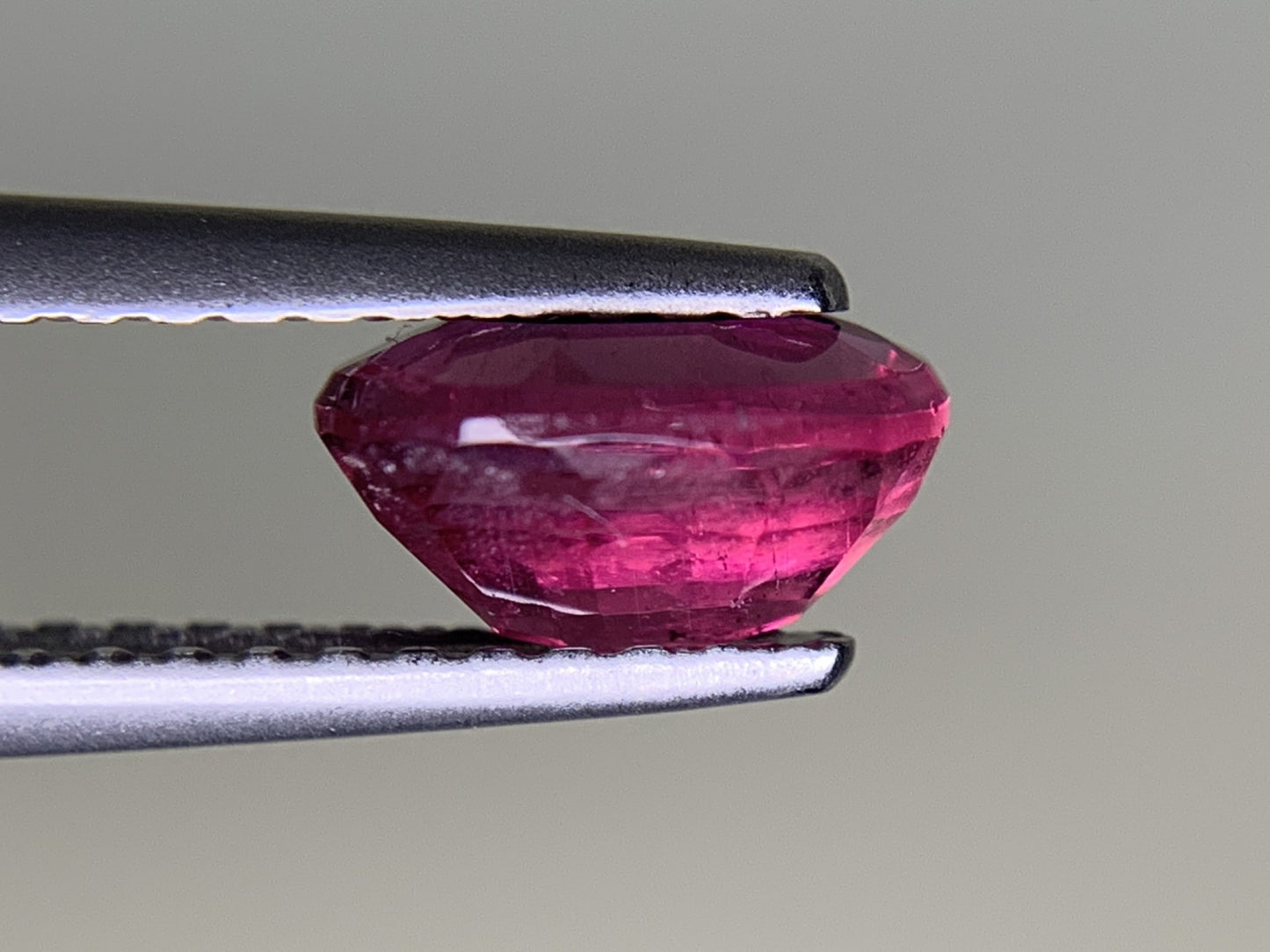 ピンクトルマリン 1.001ct 宝石ソーティング付き  7.2㎜×5.2㎜×3.8㎜  ルース（ 裸石 ） 3265Y