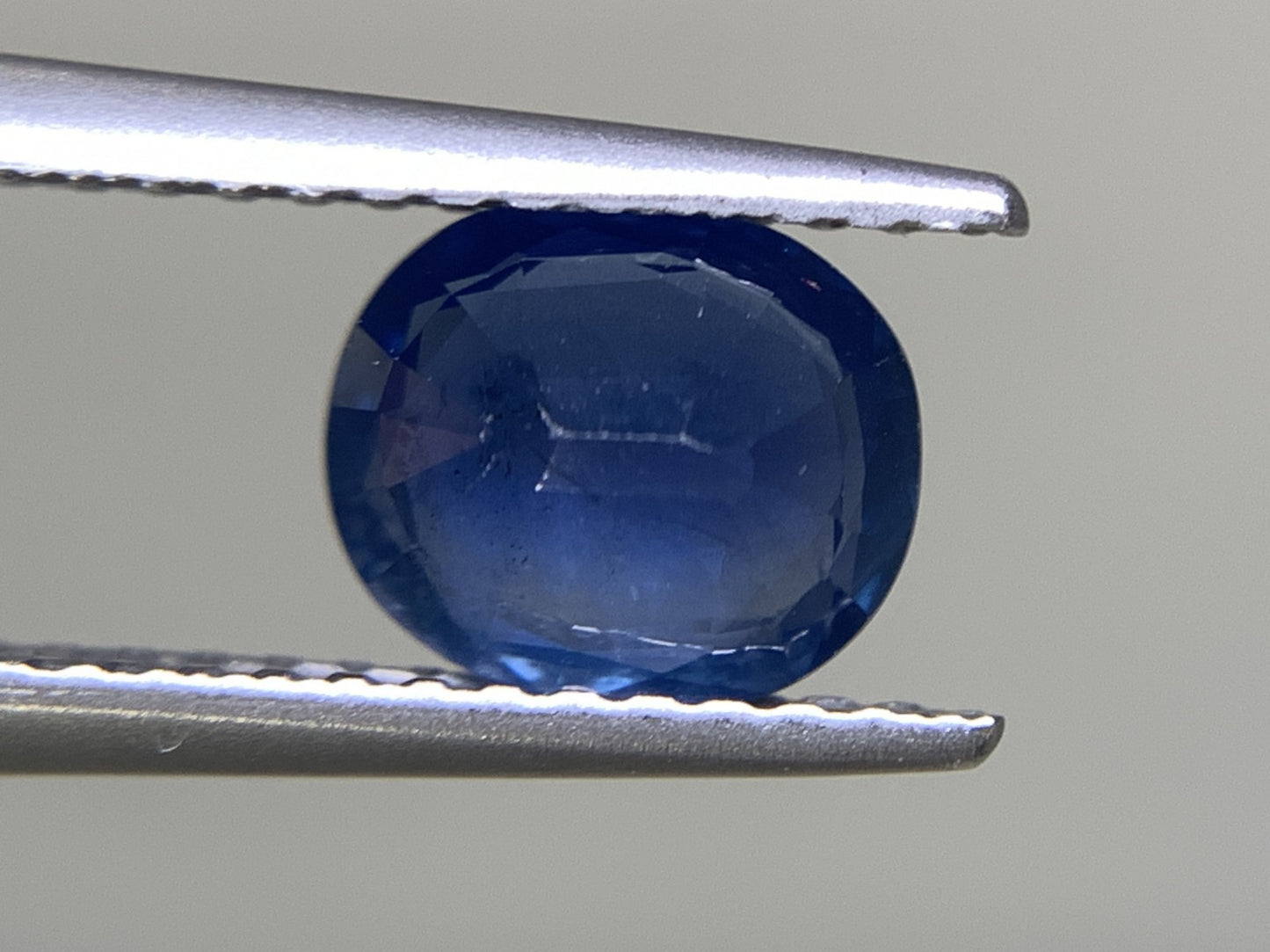 サファイア 1.114ct 宝石ソーティング付き  6.8㎜×5.9㎜×2.9㎜ ルース（ 裸石 ） 2187Y