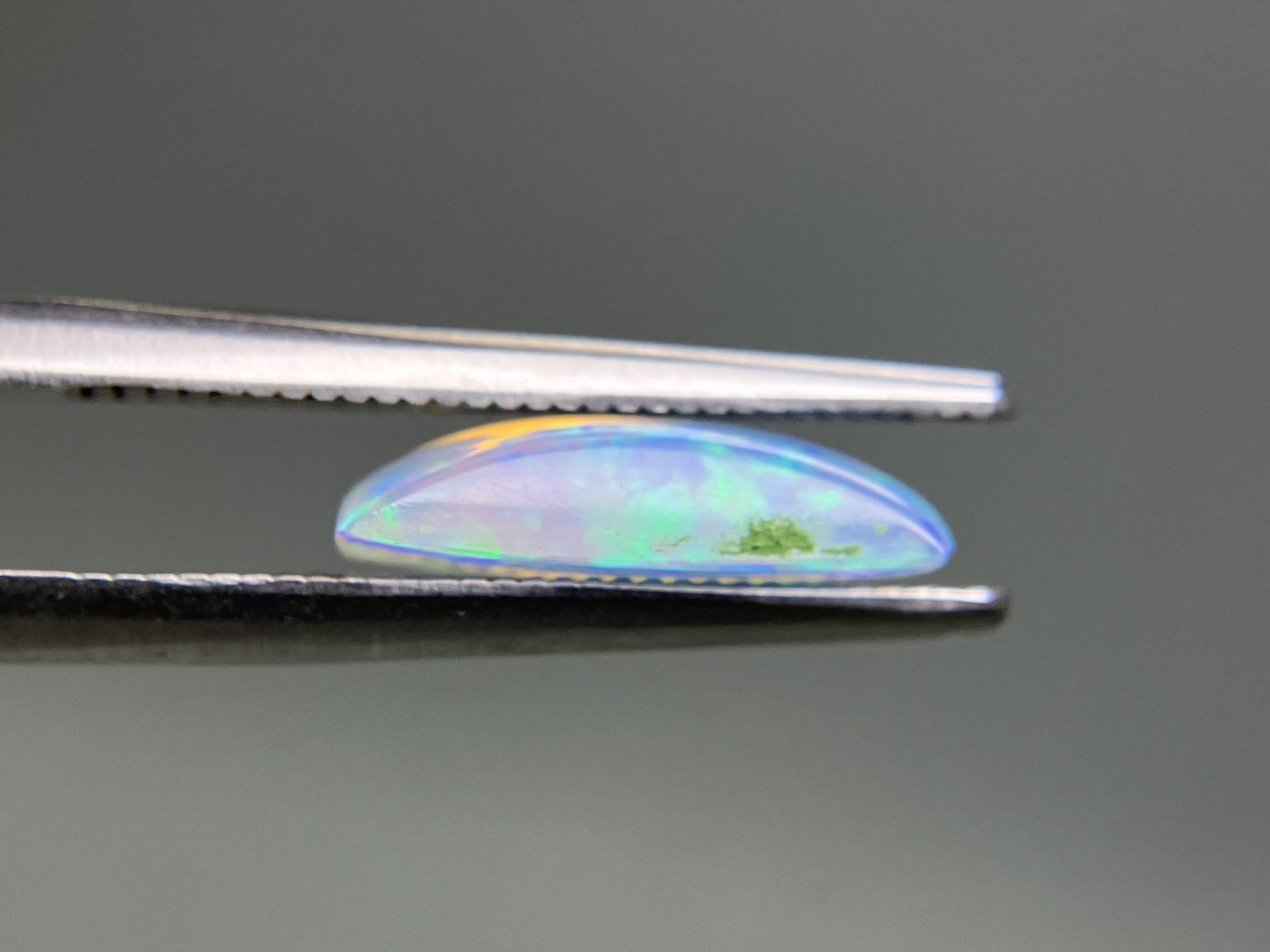 オパール 天然  1.706ct  宝石ソーティング付き  11.9㎜×6.9㎜×3.1㎜ ルース（ 裸石 ）  6176YY
