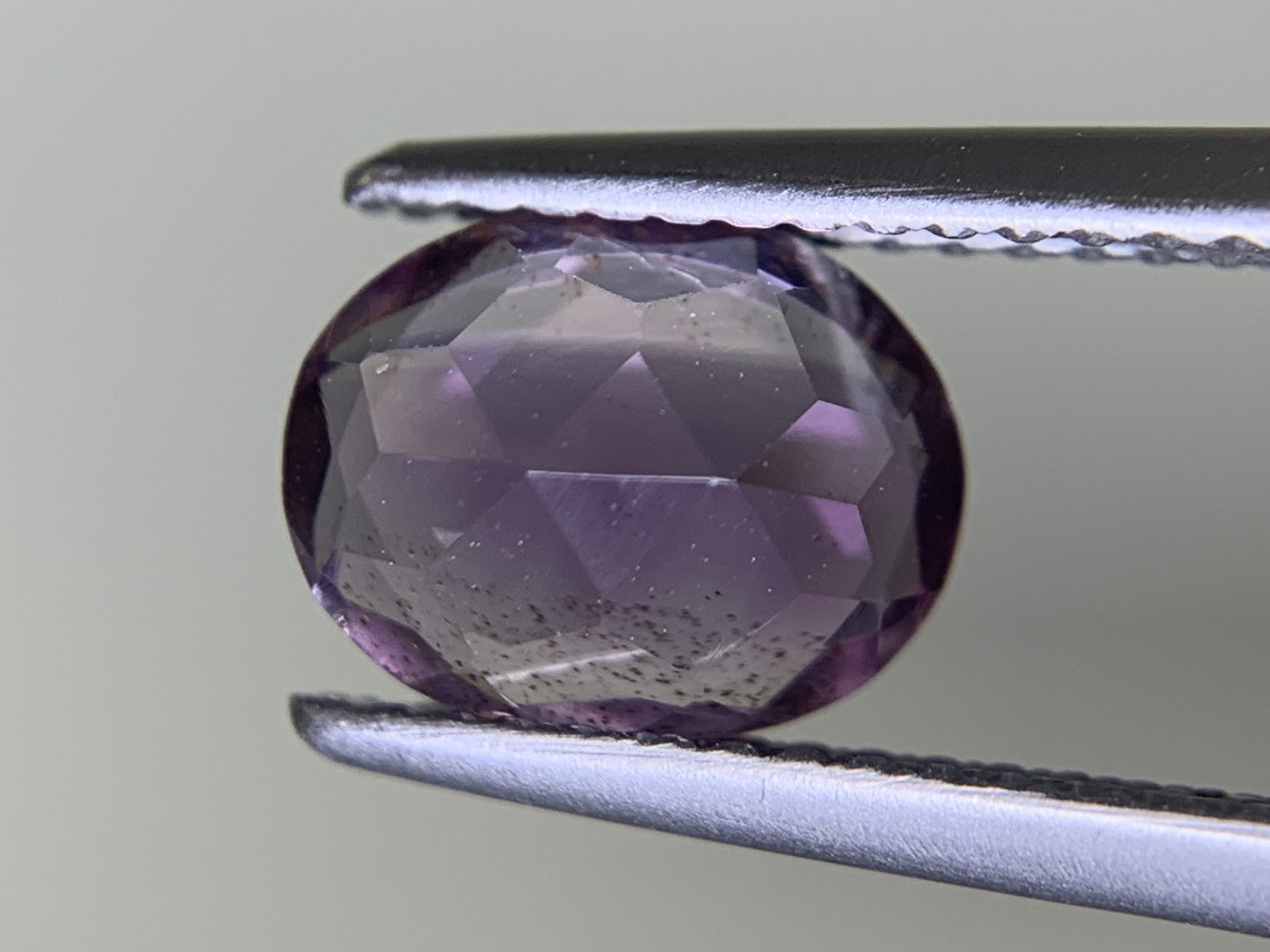 アメシスト 1.596ct  宝石ソーティング付き  8.7㎜×7.0㎜×4.2㎜  ルース（ 裸石 ） 2194Y