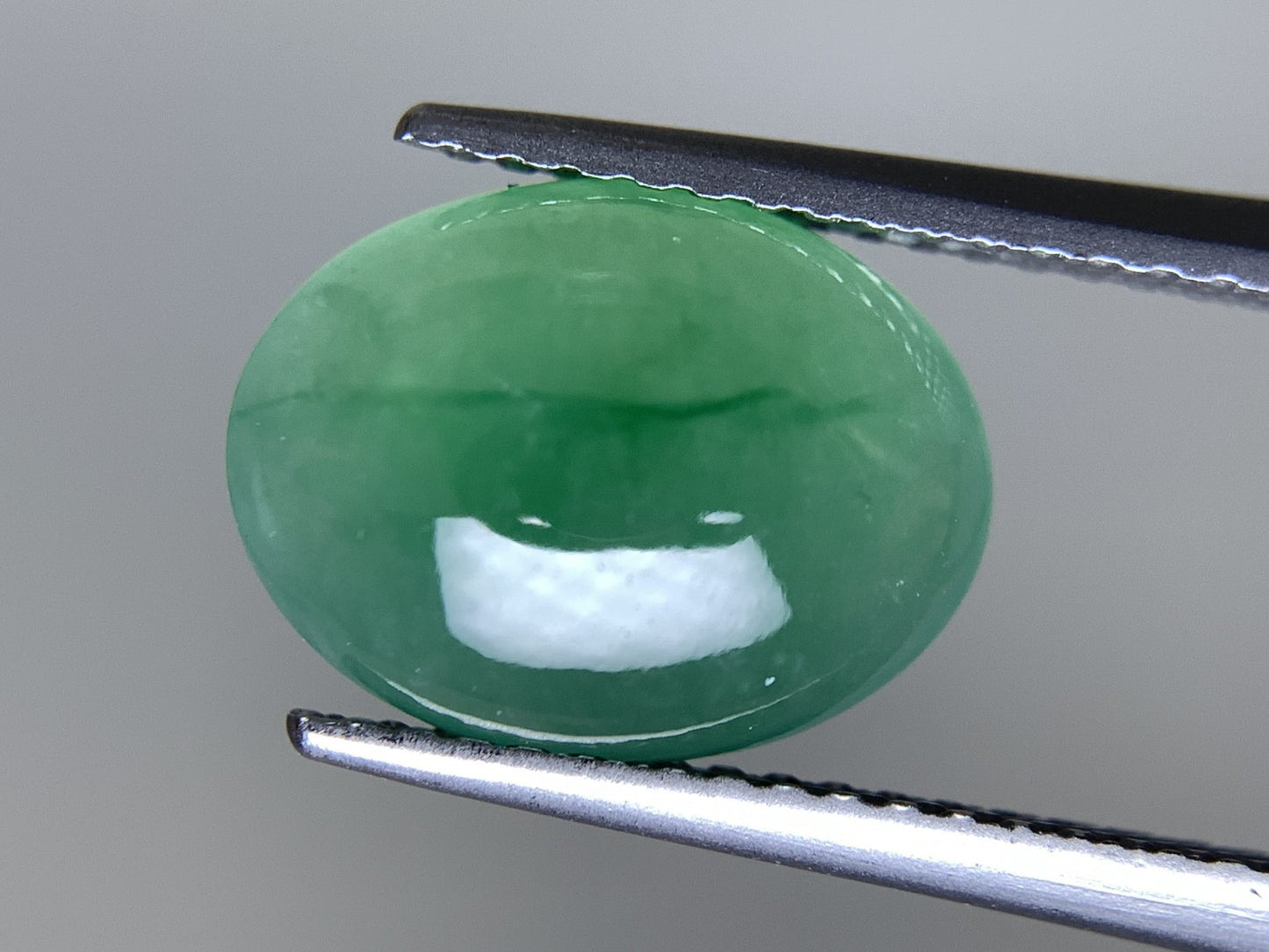 ヒスイ 翡翠  天然  3.235ct  宝石ソーティング付き  11.6㎜×8.9㎜×3.6㎜   ルース（ 裸石 ） 5280Y