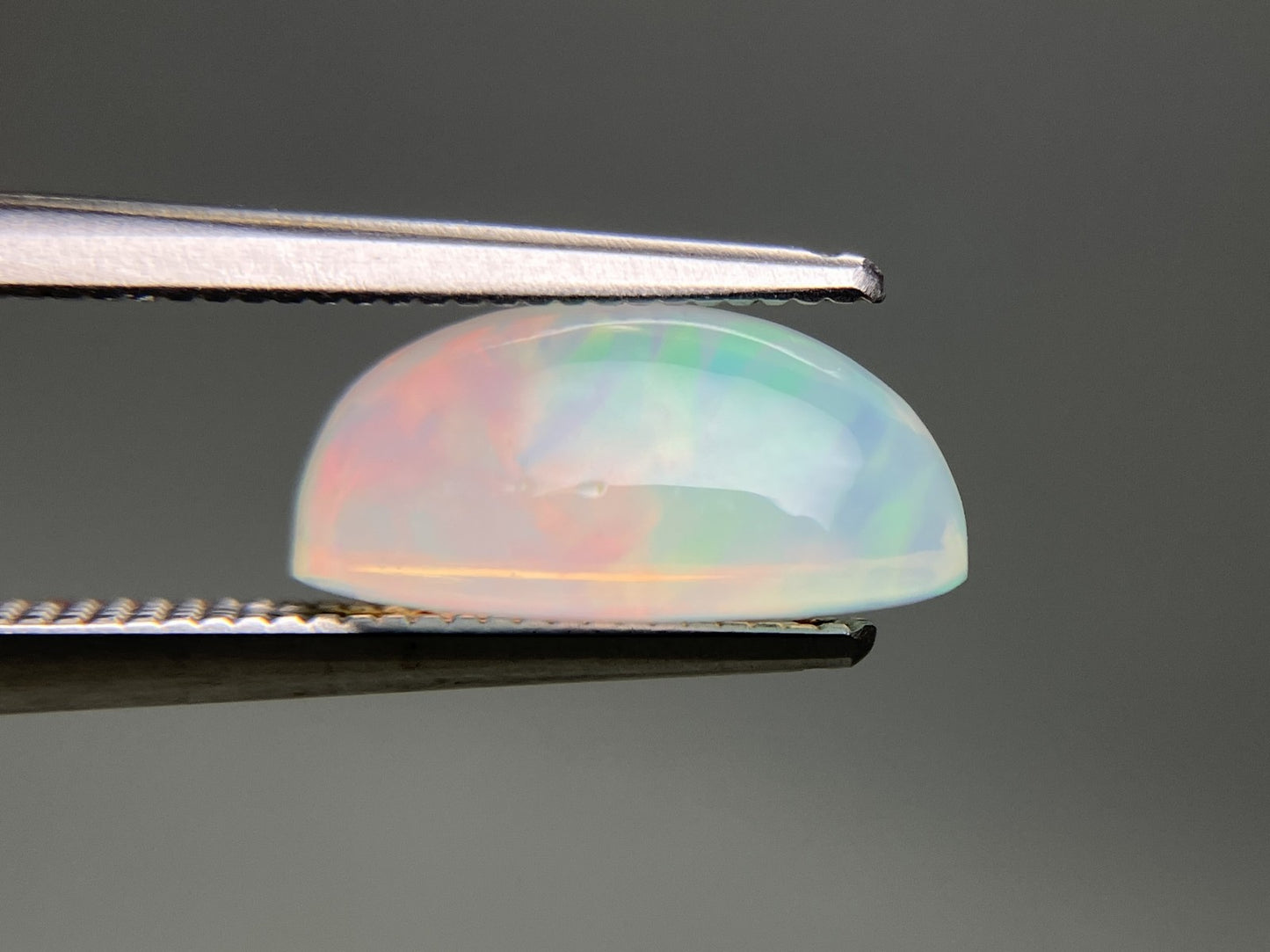 オパール 天然 2.372ct 宝石ソーティング付き 11.8㎜×6.9㎜×5.4㎜ ルース（ 裸石 ） 6160YY