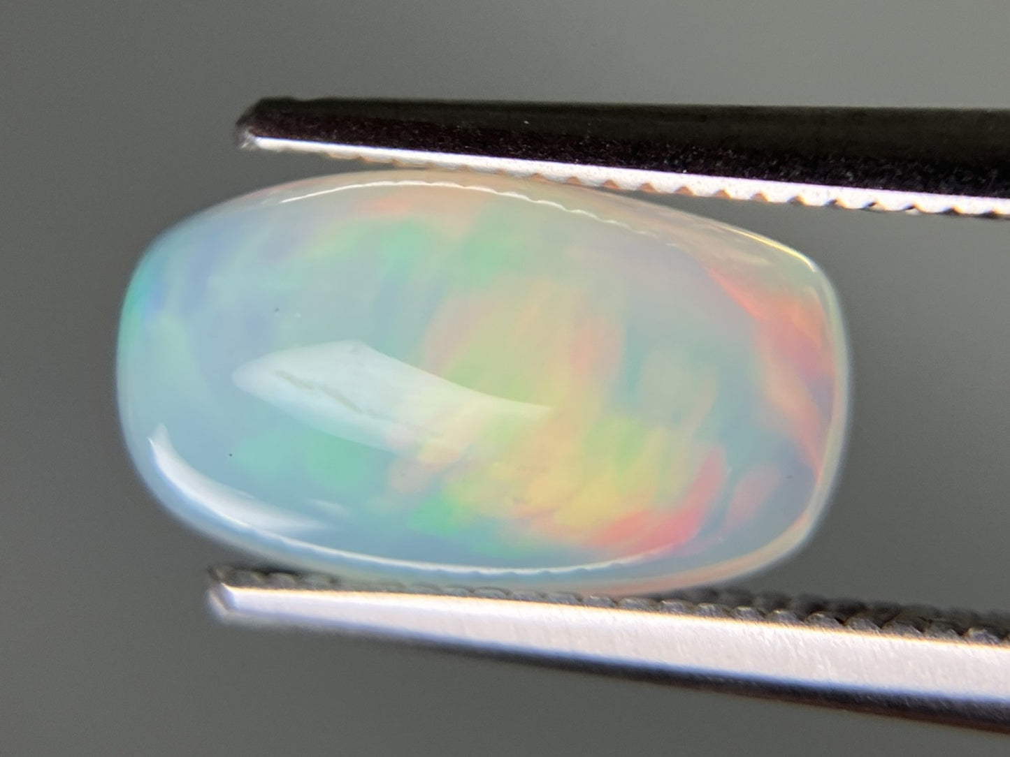 オパール 天然 2.372ct 宝石ソーティング付き 11.8㎜×6.9㎜×5.4㎜ ルース（ 裸石 ） 6160YY