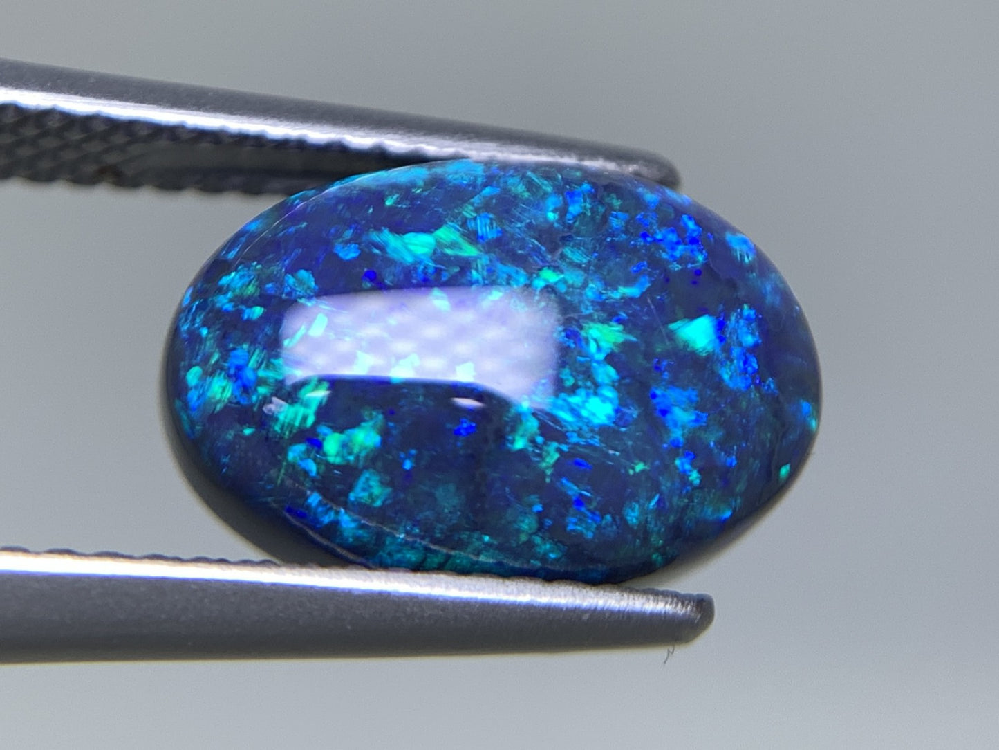 ブラックオパール 天然 4.866ct 中央宝石ソーティング付き 13.3㎜×9.1㎜×6.3㎜ ルース（ 裸石 ） 7171Y