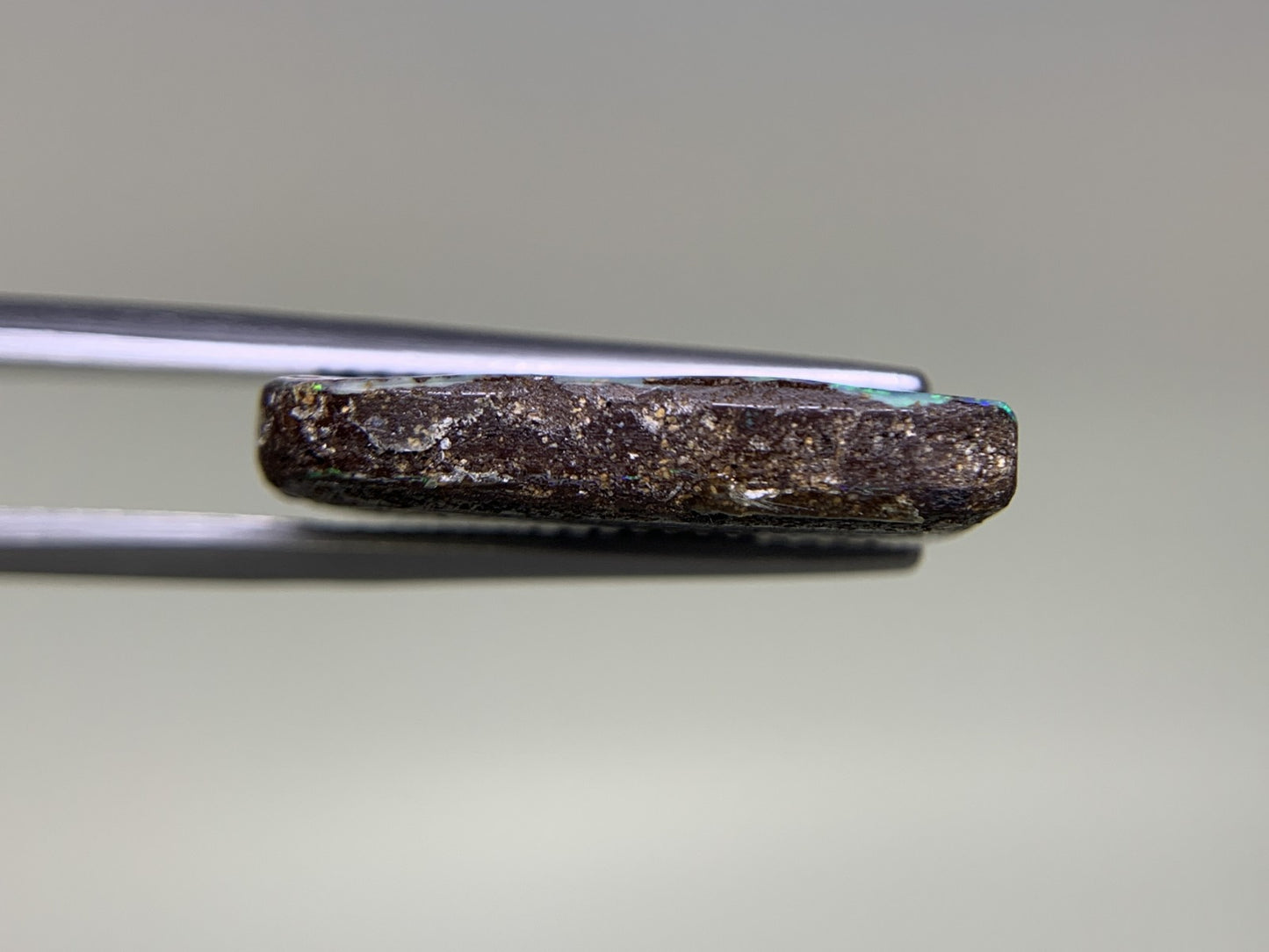ボルダーオパール 11.993ct 宝石ソーティング付き  19.2㎜×16.6㎜×4.1㎜  ルース（ 裸石 ） 3369Y