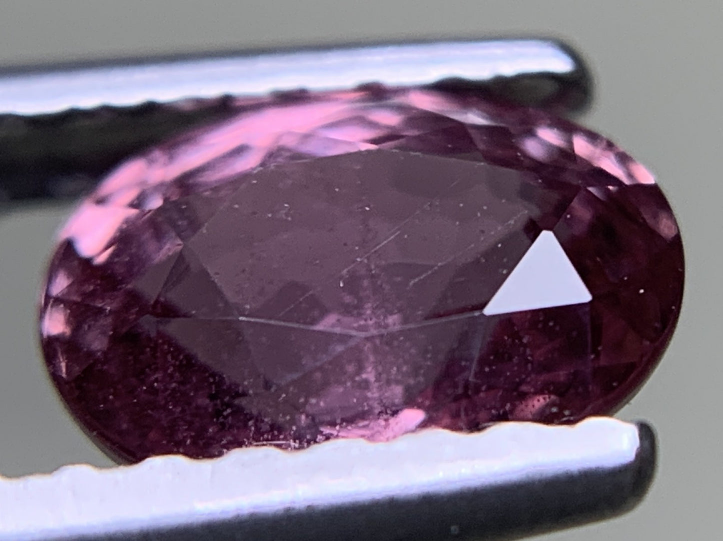 サファイア 天然 1.065ct 宝石ソーティング付き 6.6㎜×4.9㎜×3.3㎜ ルース（ 裸石 ） 6594Y