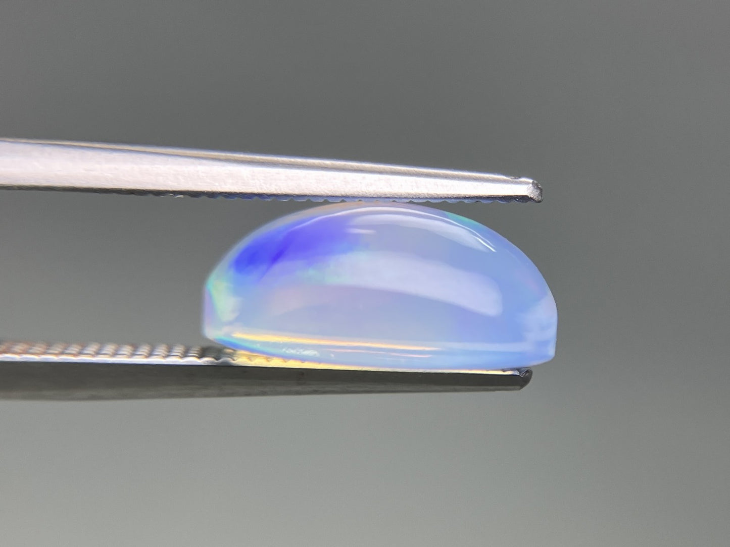 オパール 天然  3.670ct  宝石ソーティング付き  12.2㎜×9.0㎜×5.5㎜ ルース（ 裸石 ）  6177YY