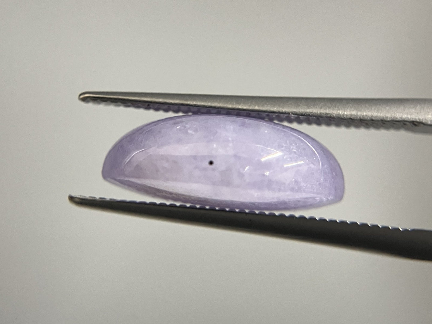 翡翠（ひすい） 10.520ct 宝石ソーティング付き 19.0㎜×13.2㎜×5.6㎜ ルース（ 裸石 ） 3985S