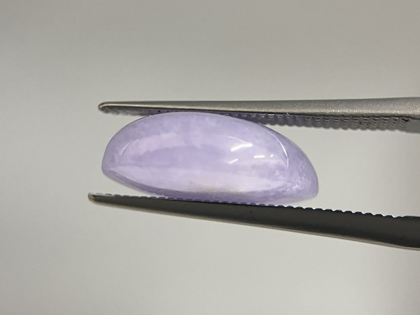 翡翠（ひすい） 10.520ct 宝石ソーティング付き 19.0㎜×13.2㎜×5.6㎜ ルース（ 裸石 ） 3985S