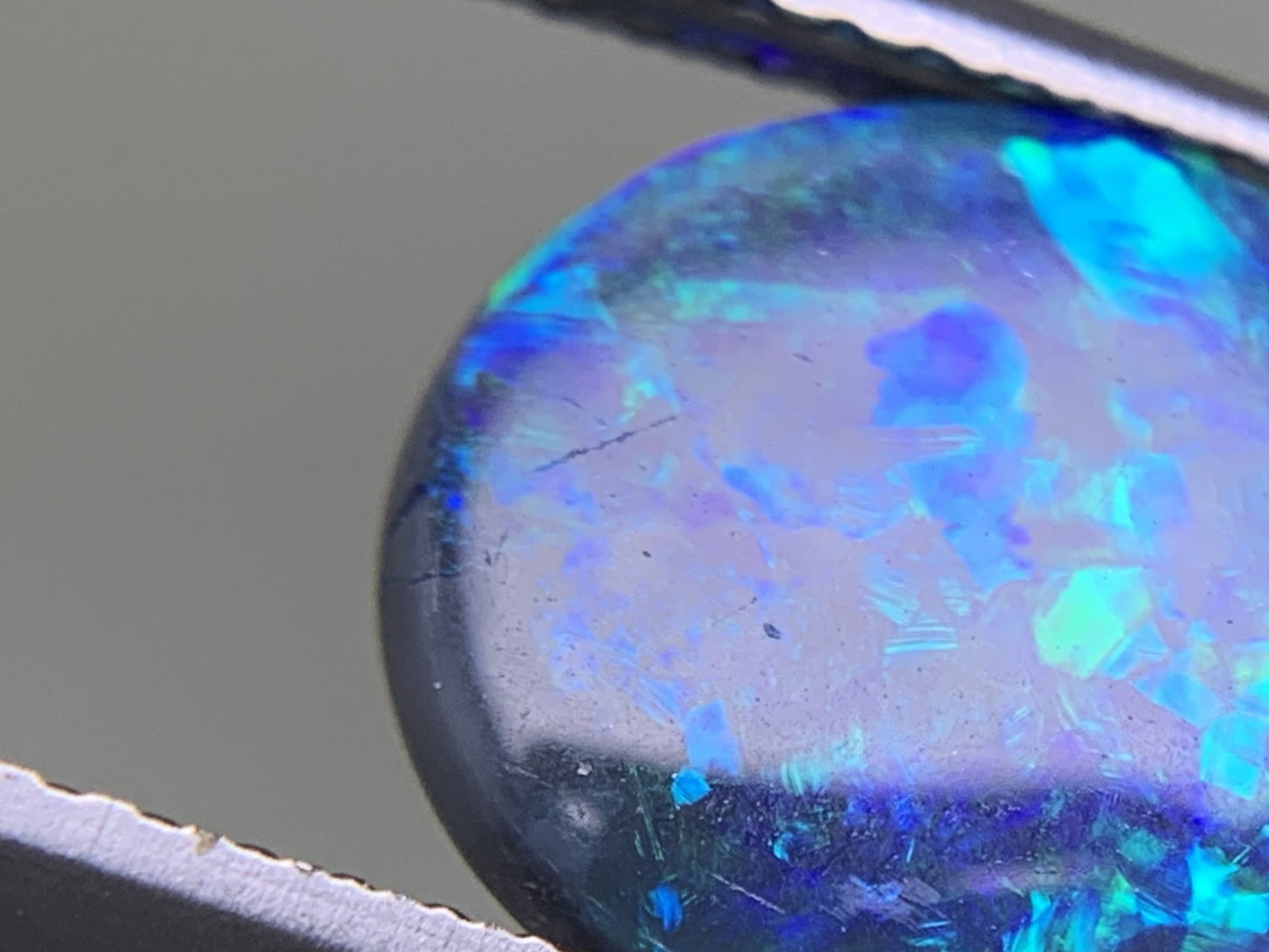 ブラックオパール  1.511ct  中央宝石ソーティング付き  10.5㎜×9.5㎜×2.3㎜  ルース（ 裸石 ） 3293Y