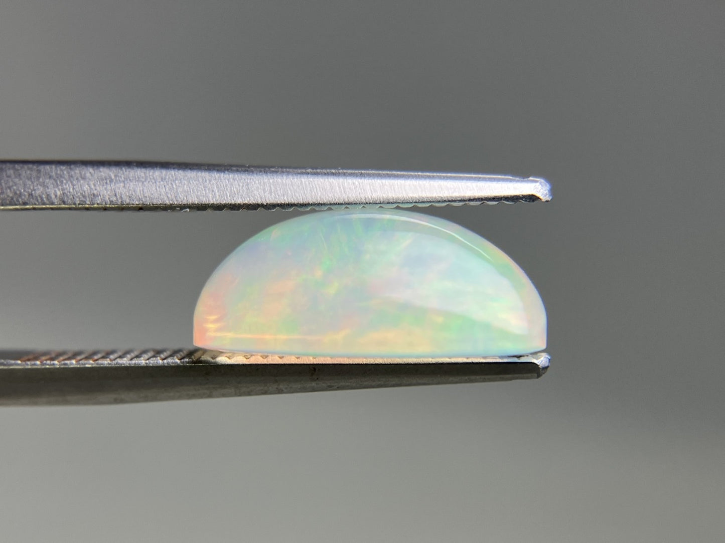 オパール 天然  2.788ct  宝石ソーティング付き  12.5㎜×8.5㎜×5.1㎜ ルース（ 裸石 ）  6164YY