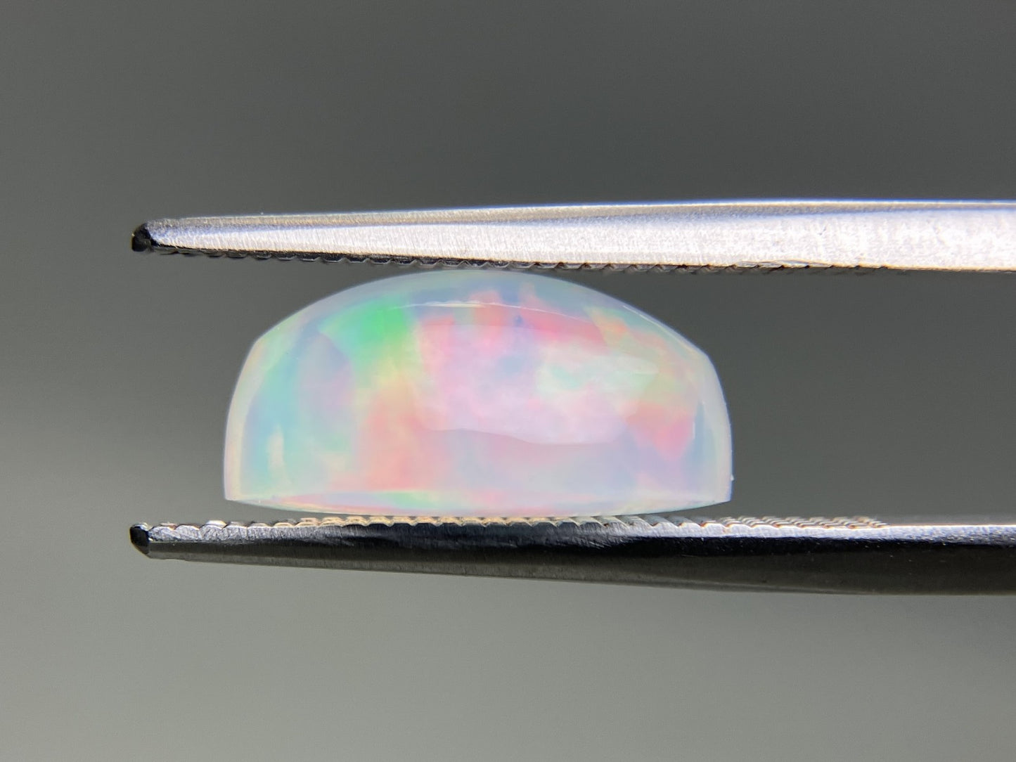 オパール 天然 3.860ct 宝石ソーティング付き 13.1㎜×8.9㎜×6.2㎜ ルース（ 裸石 ） 6163YY