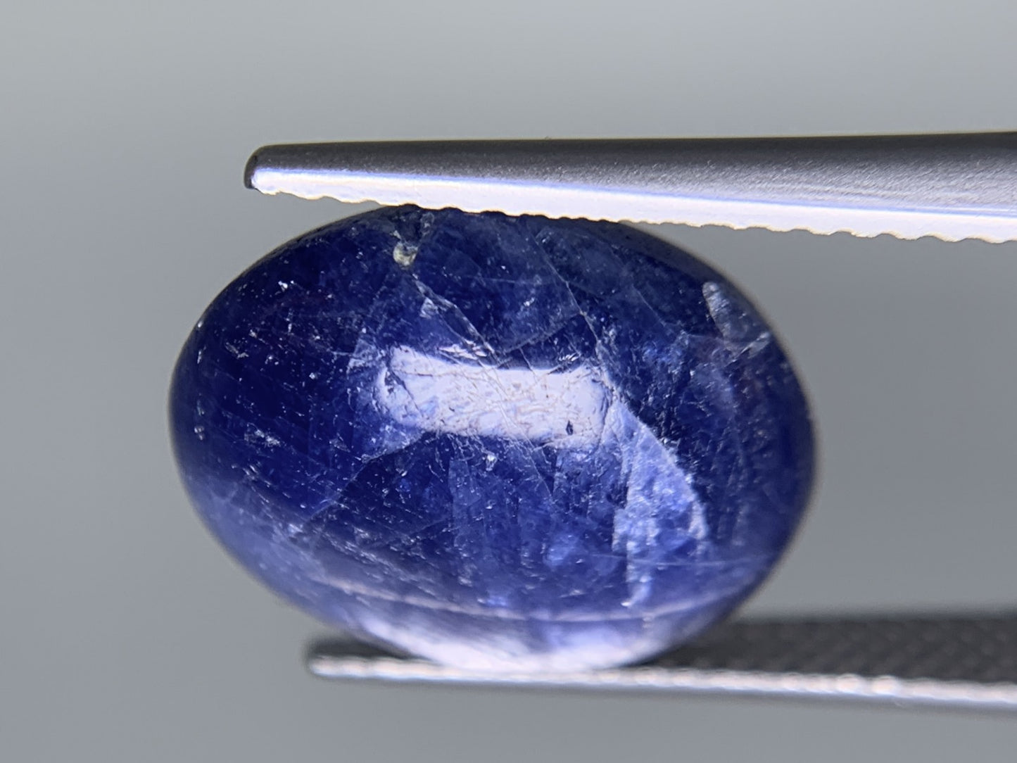 サファイア 天然 12.075ct 宝石ソーティング付き 14.5㎜×13.6㎜×5.3㎜ ルース（ 裸石 ） 8261Y