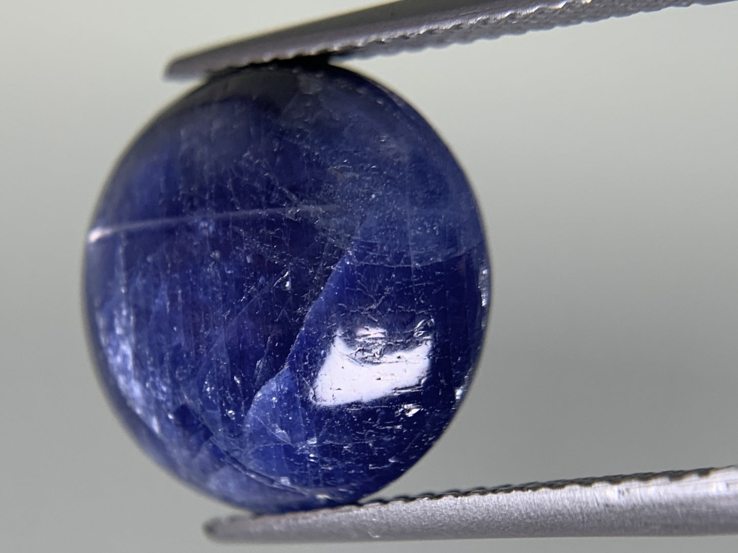 サファイア 天然 12.075ct 宝石ソーティング付き 14.5㎜×13.6㎜×5.3㎜ ルース（ 裸石 ） 8261Y