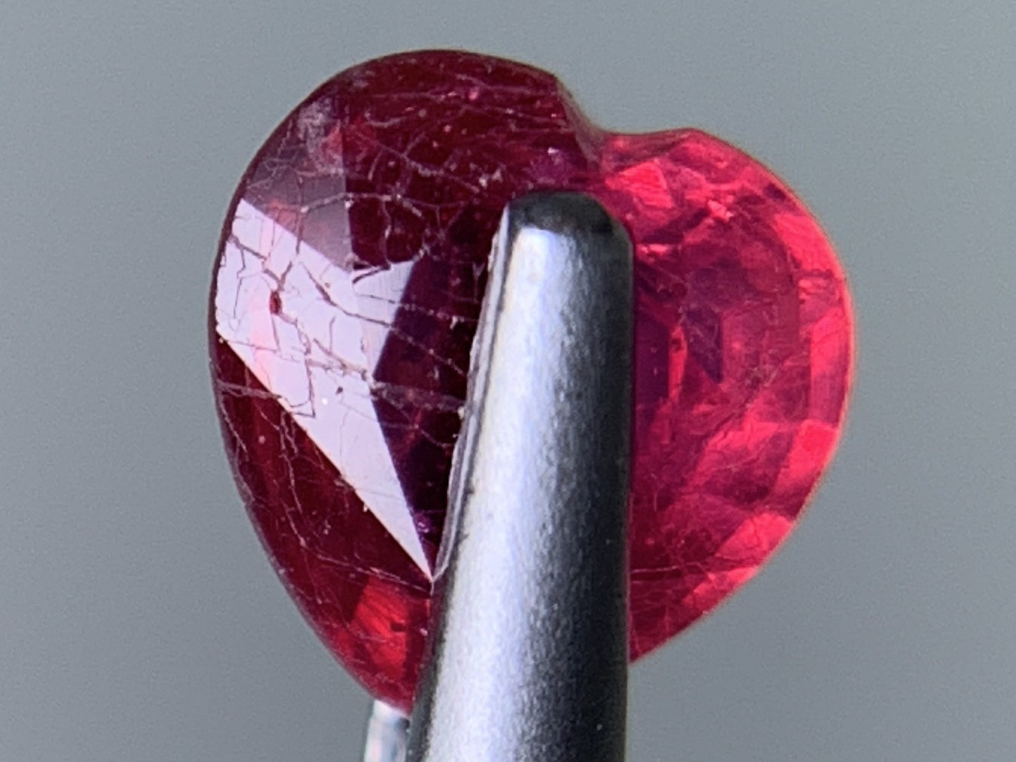 ルビー 天然 0.573ct 宝石ソーティング付き 5.2㎜×5.1㎜×2.5㎜ ルース（ 裸石 ） 8493Y