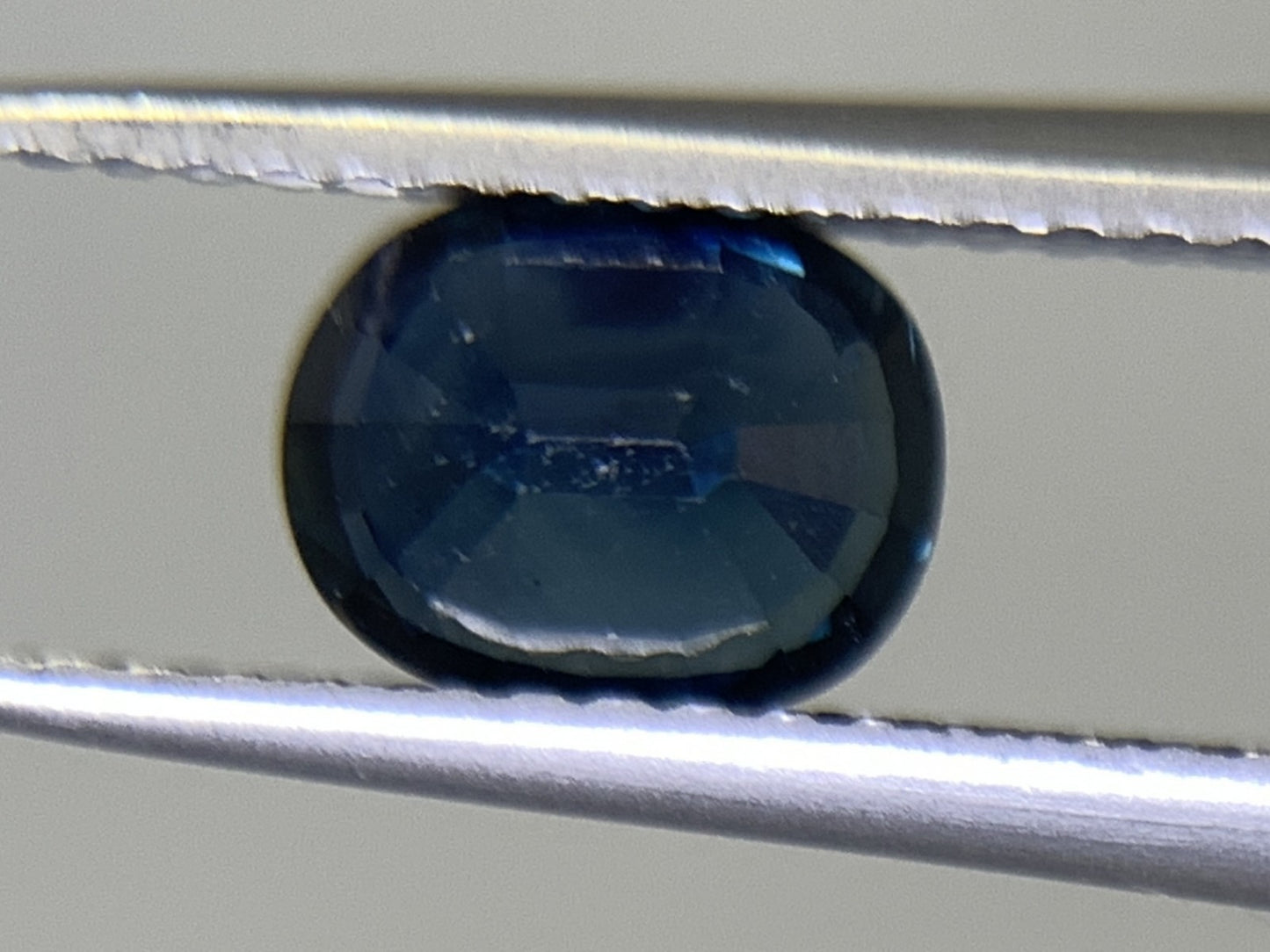 サファイア 1.312ct 宝石ソーティング付き  6.7㎜×5.4㎜×3.9㎜ ルース（ 裸石 ） 2189Y