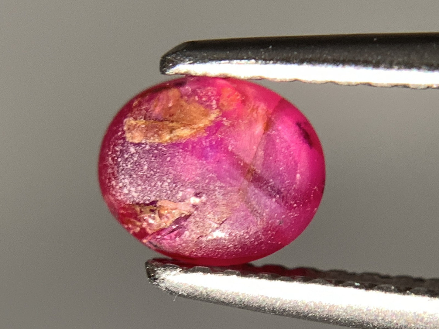 スタールビー 天然 0.905ct 宝石ソーティング付き 6.0㎜×5.0㎜×2.7㎜ ルース（ 裸石 ） 7322Y