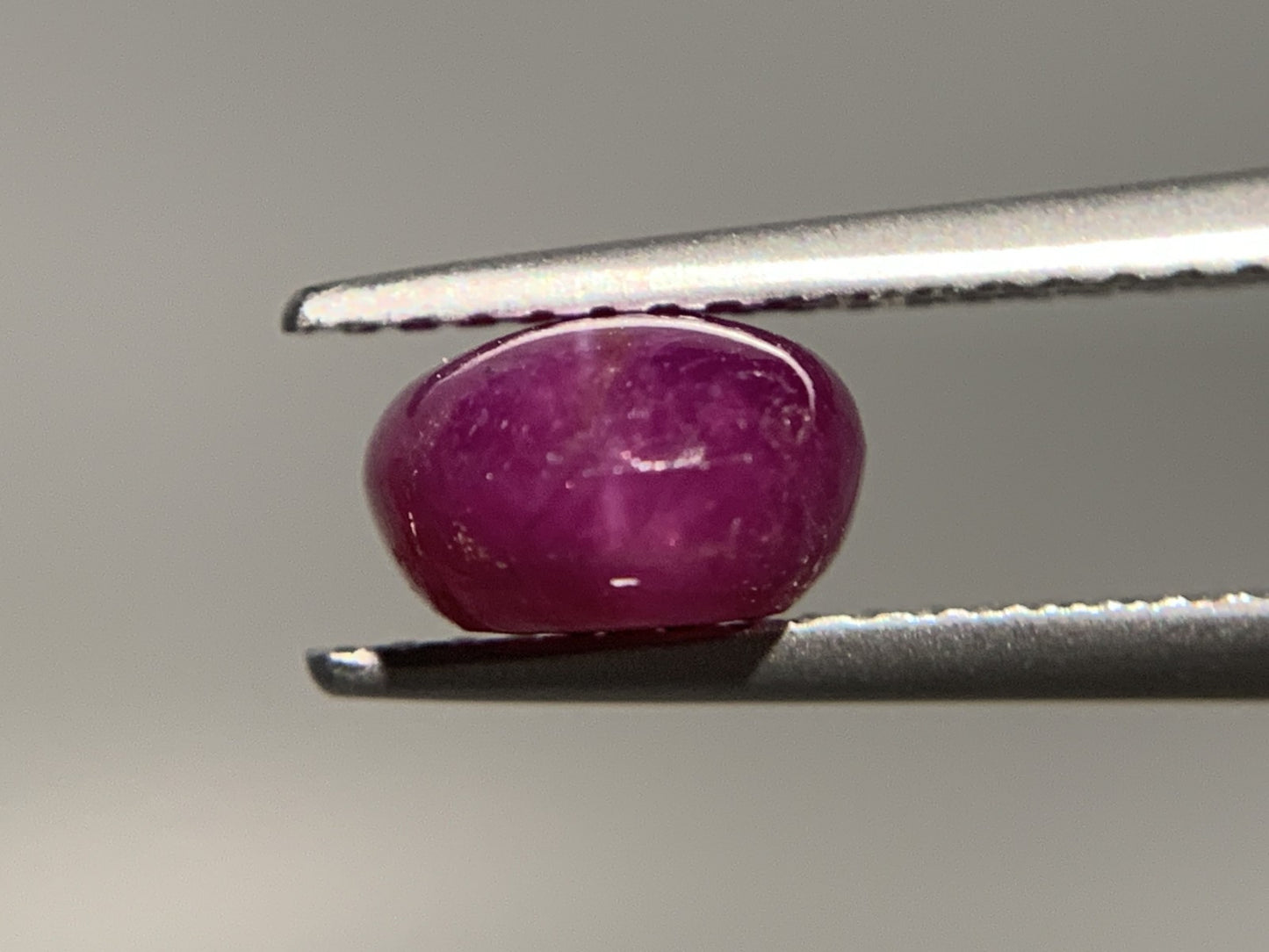スタールビー 天然 3.156ct 宝石ソーティング付き 8.8㎜×7.0㎜×4.4㎜ ルース（ 裸石 ） 6480Y