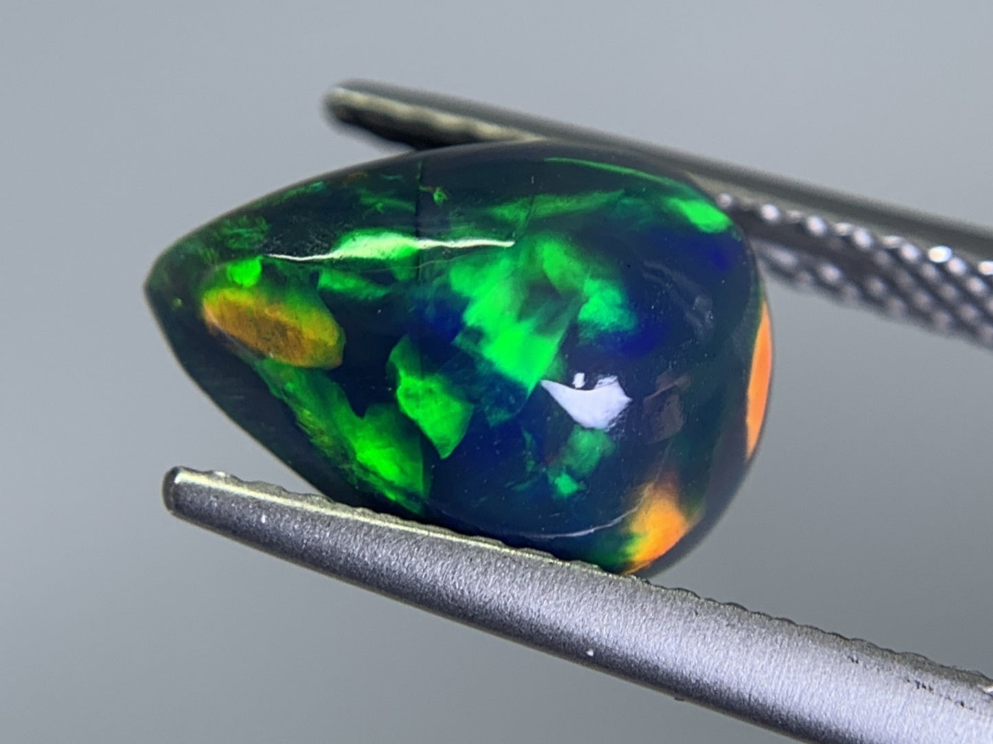ブラックオパール (黒色化) 2.323ct 宝石ソーティング付き 11.1㎜×8.0㎜×5.7㎜ ルース（ 裸石 ） 3407Y
