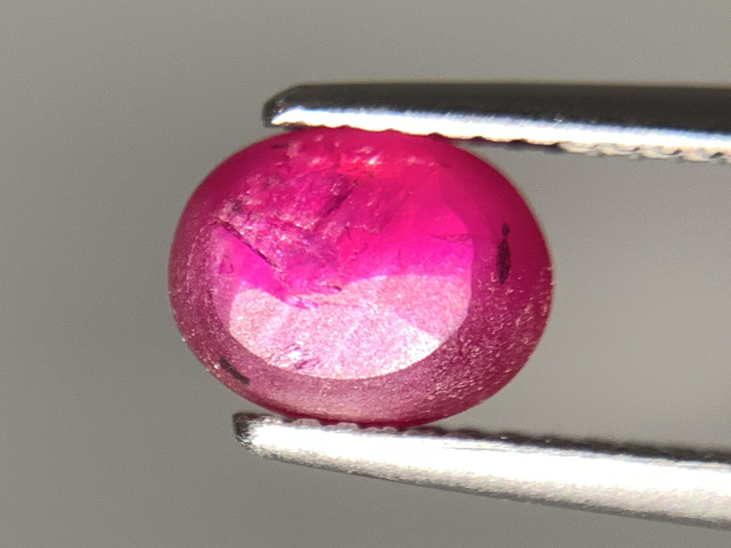 スタールビー 天然 2.314ct 宝石ソーティング付き 7.9㎜×6.2㎜×4.7㎜ ルース（ 裸石 ） 7365Y
