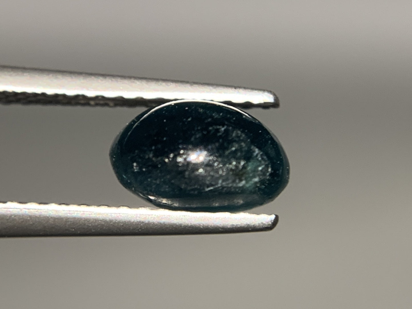トルマリンキャッツアイ 1.886ct 宝石ソーティング付き  7.7㎜×5.8㎜×4.8㎜  ルース（ 裸石 ） 3330Y