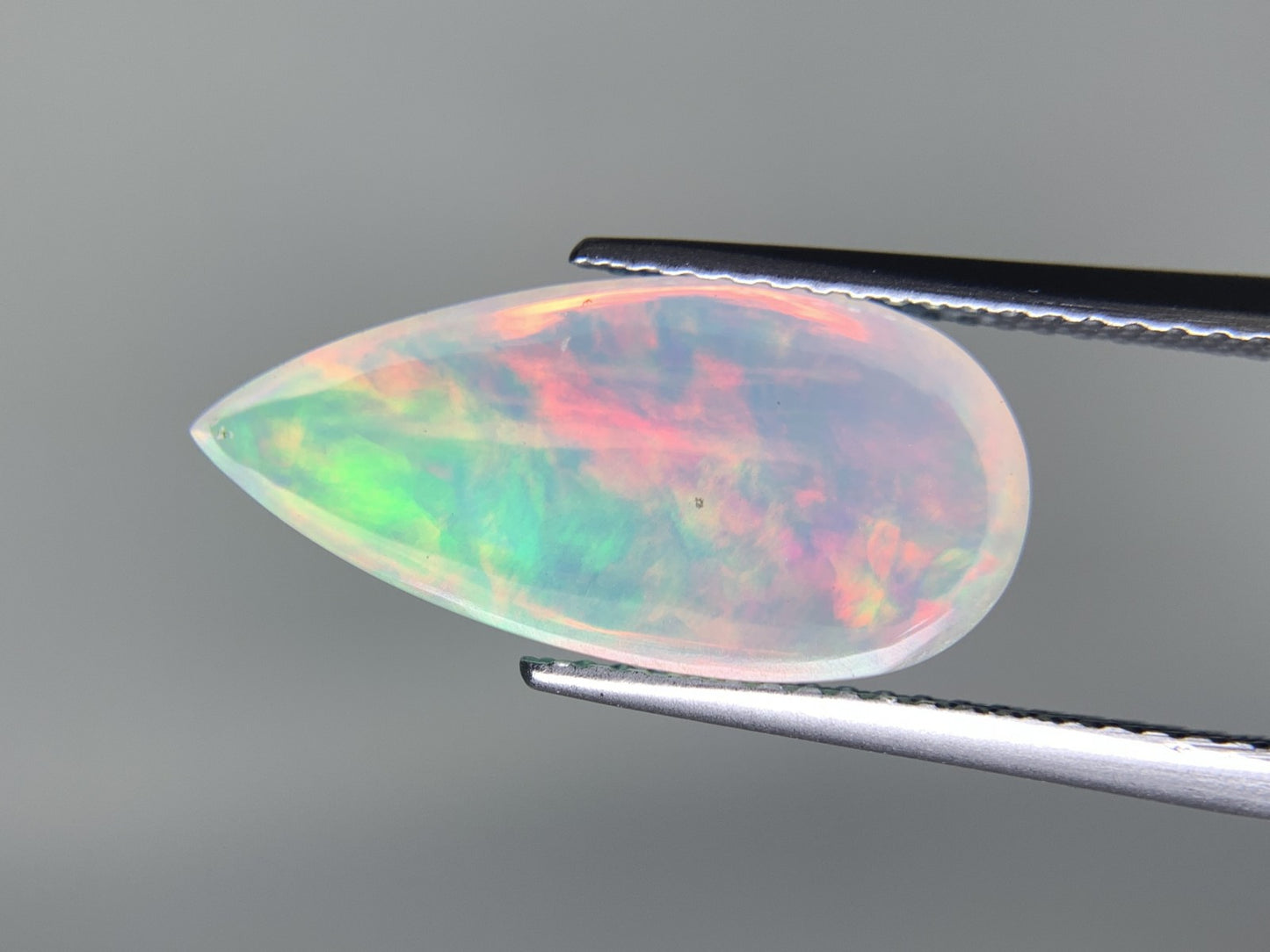 オパール 3.853ct  宝石ソーティング付き  18.7㎜×8.8㎜×4.8㎜  天然 ルース（ 裸石 ） 4554Y