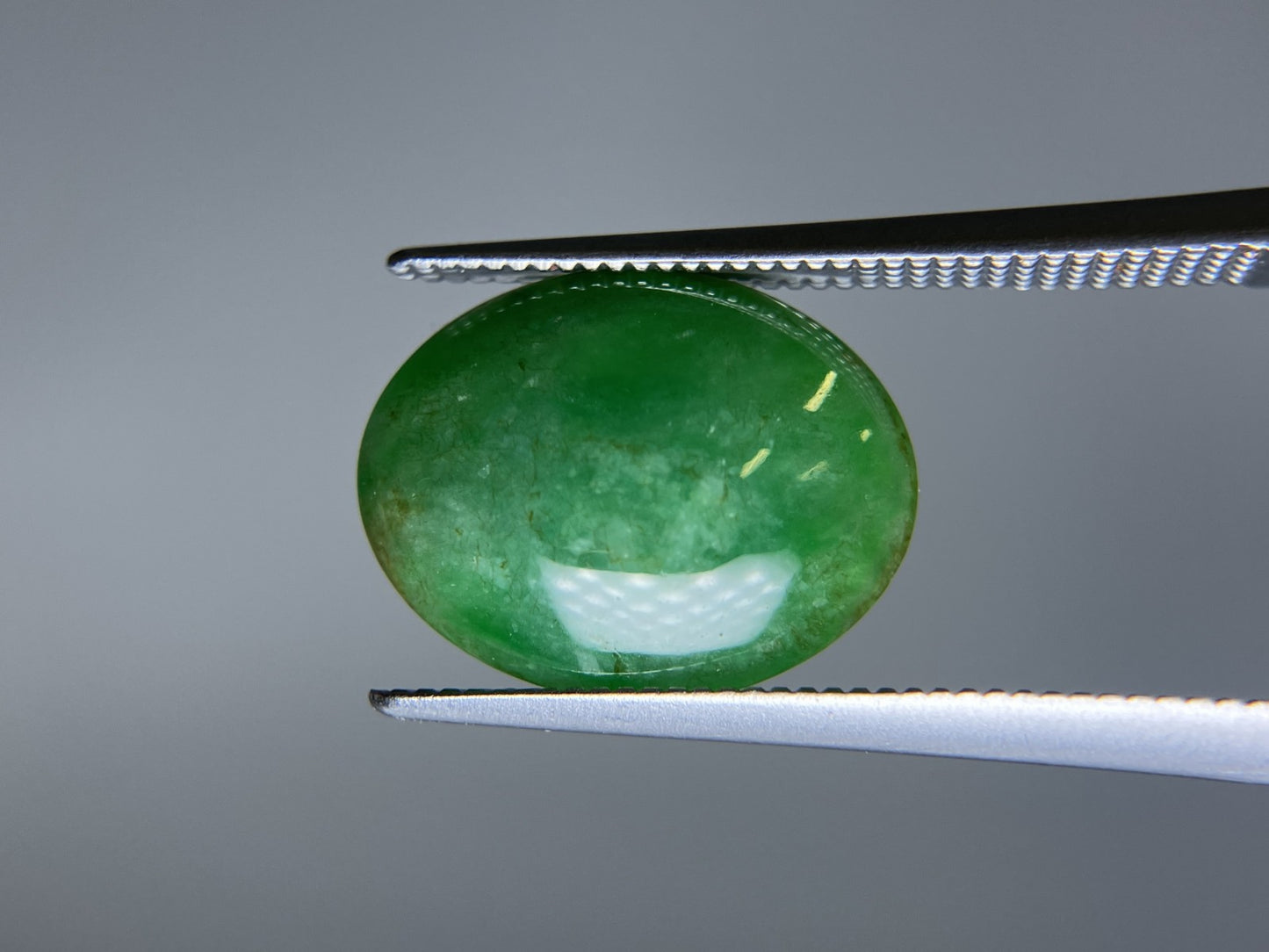 翡翠（ひすい） 4.510ct 宝石ソーティング付き 13.5㎜×1.06㎜×3.8㎜ ルース（ 裸石 ） 3818S