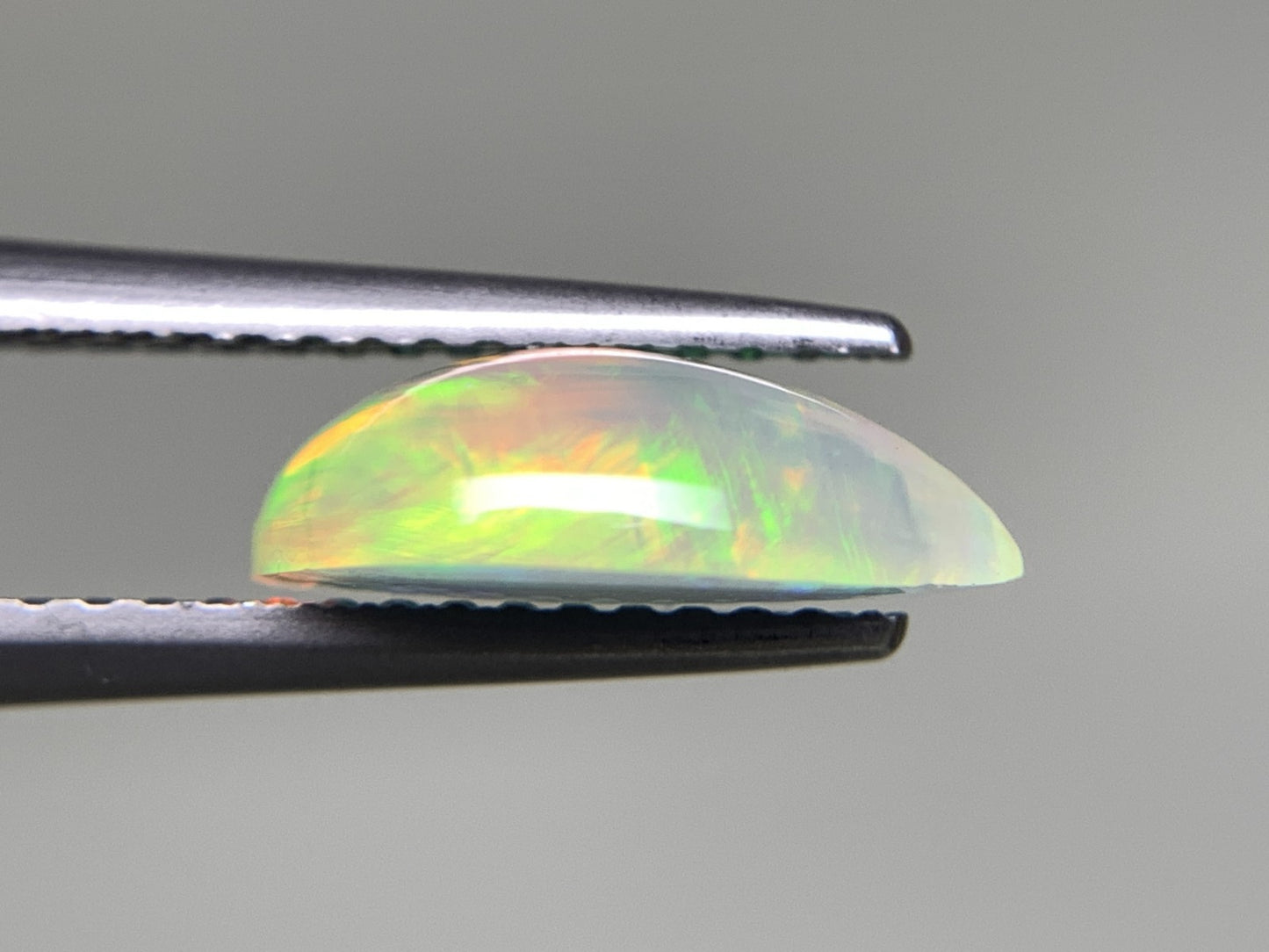 オパール 1.275ct  宝石ソーティング付き  11.1㎜×6.9㎜×3.7㎜  天然 ルース（ 裸石 ） 4540Y