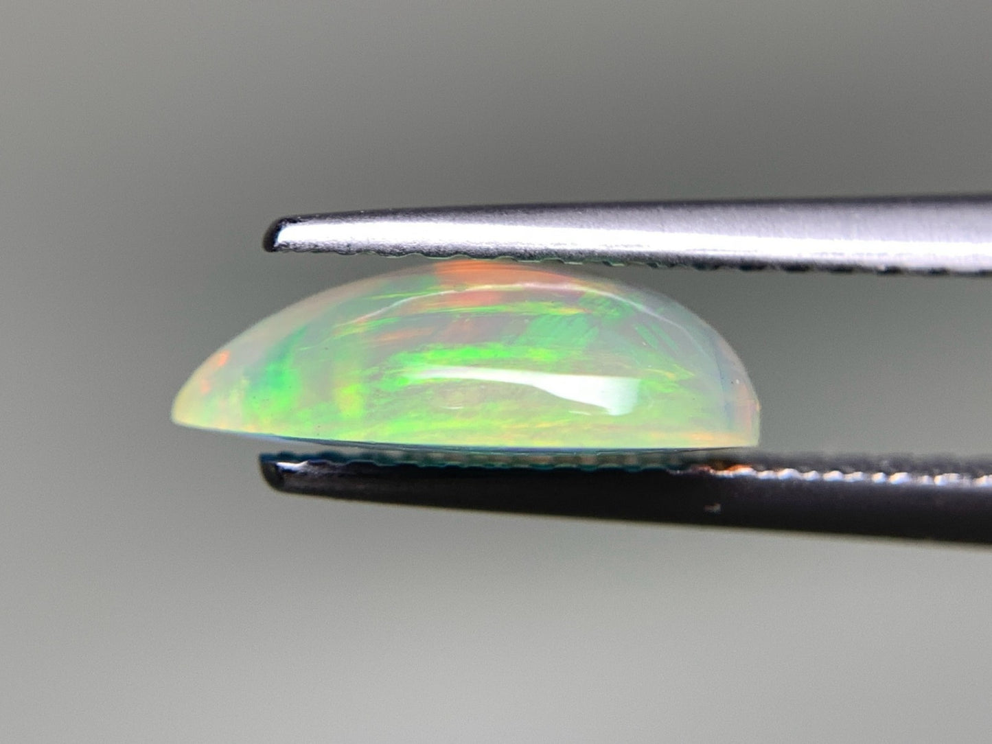オパール 1.275ct  宝石ソーティング付き  11.1㎜×6.9㎜×3.7㎜  天然 ルース（ 裸石 ） 4540Y