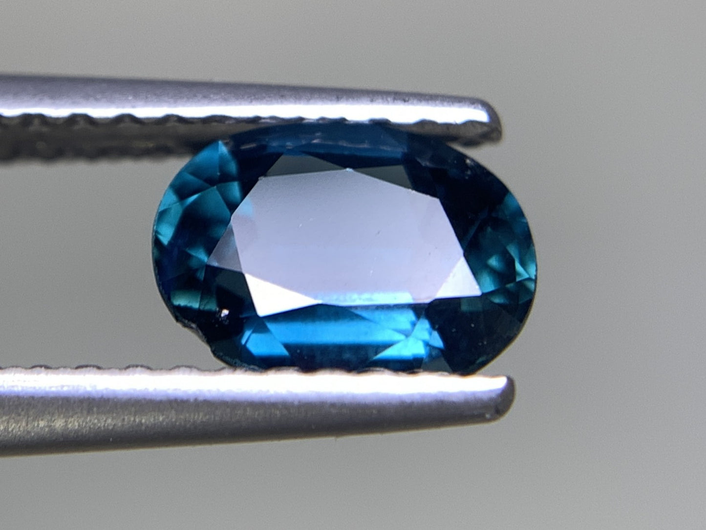 サファイア 1.165ct 宝石ソーティング付き  6.9㎜×5.3㎜×3.4㎜ ルース（ 裸石 ） 2190Y