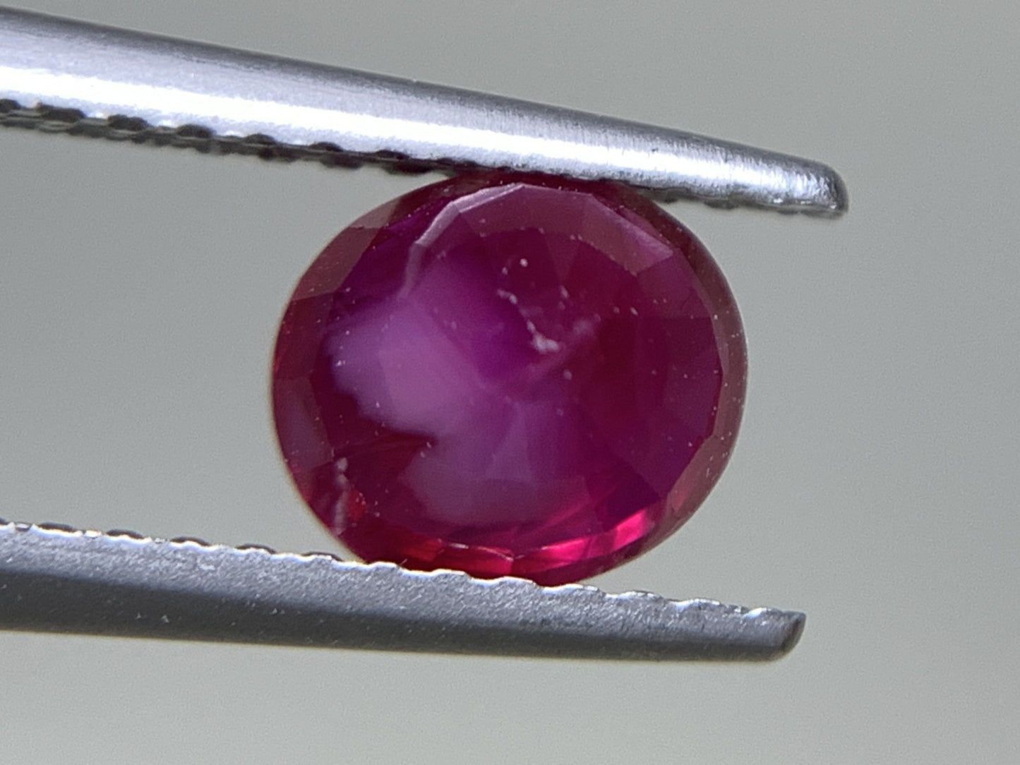 ルビー  天然  1.274ct  中央宝石ソーティング付き  6.30㎜×5.55㎜×4.09㎜   ルース（ 裸石 ） 5599Y