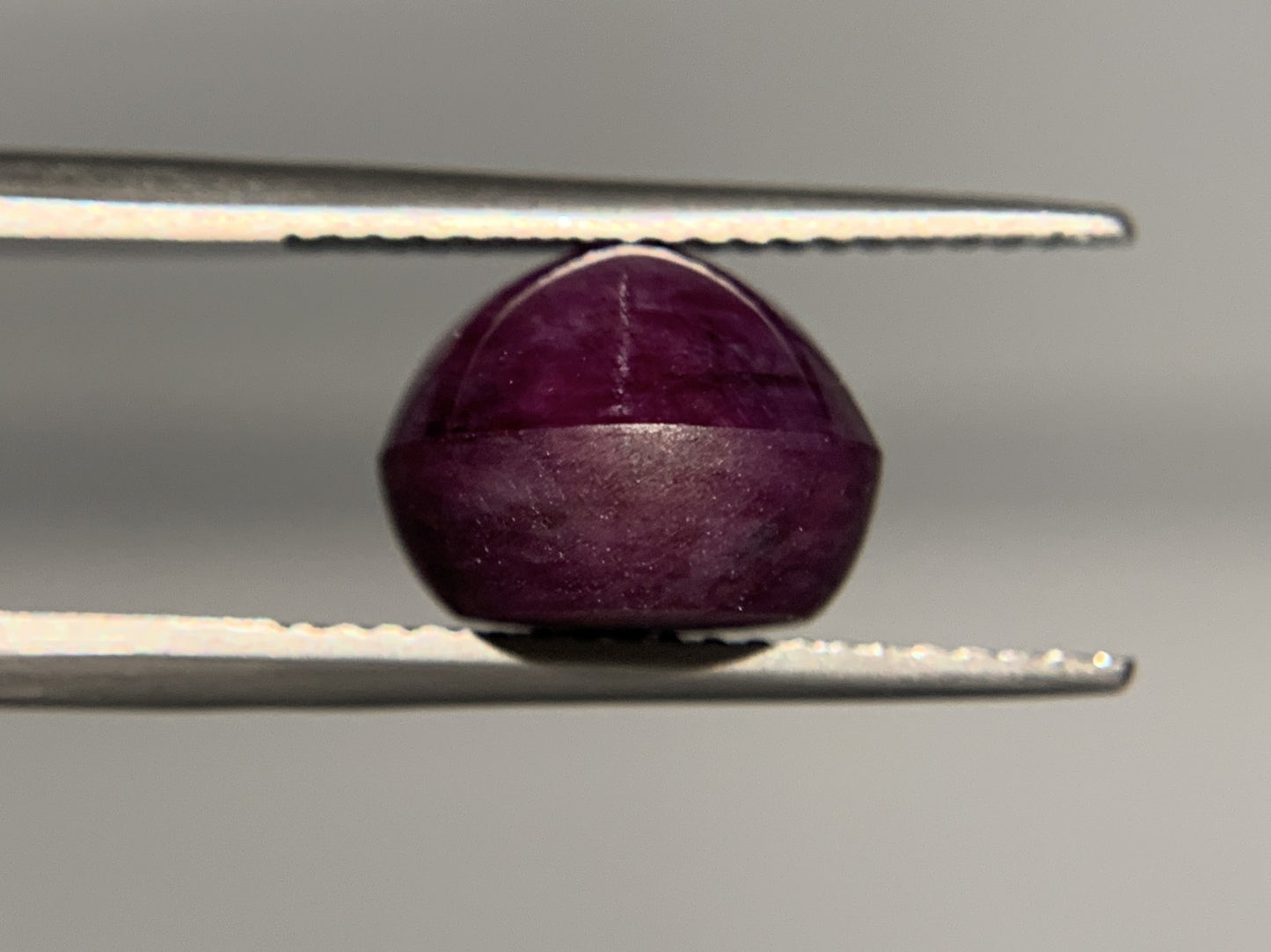 スタールビー　9.767ct　宝石ソーティング付き　11.7㎜×10.1㎜×7.7㎜　 ルース（ 裸石 ）　 1719Y
