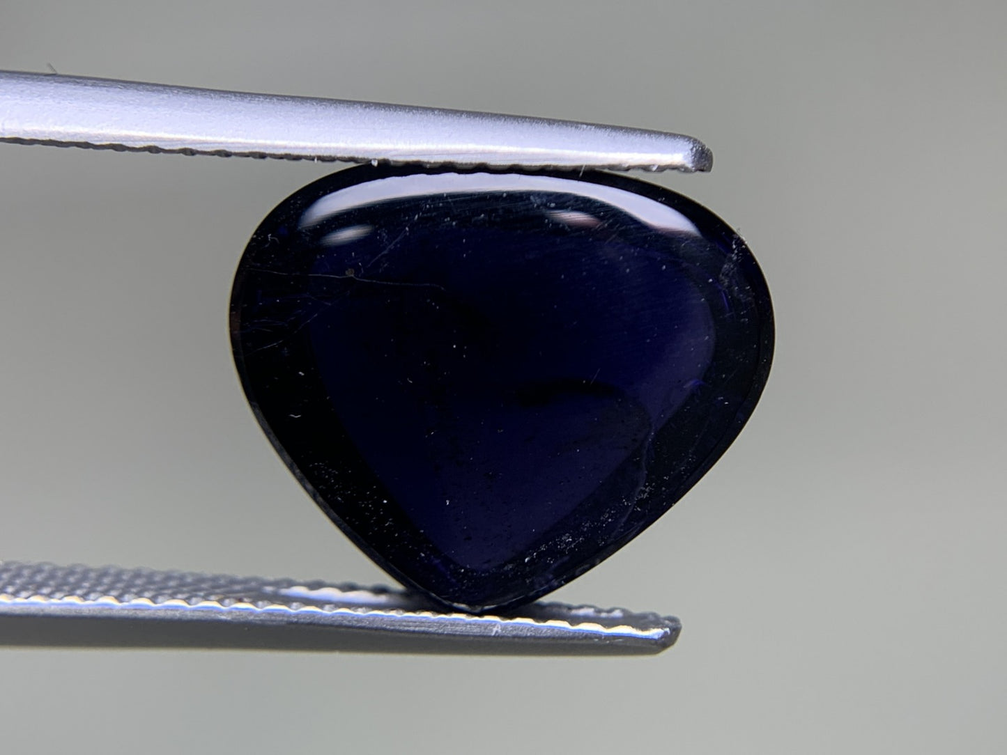 アイオライト 6.265ct  宝石ソーティング付き  13.9㎜×12.0㎜×5.8㎜  ルース（ 裸石 ） 4036Y