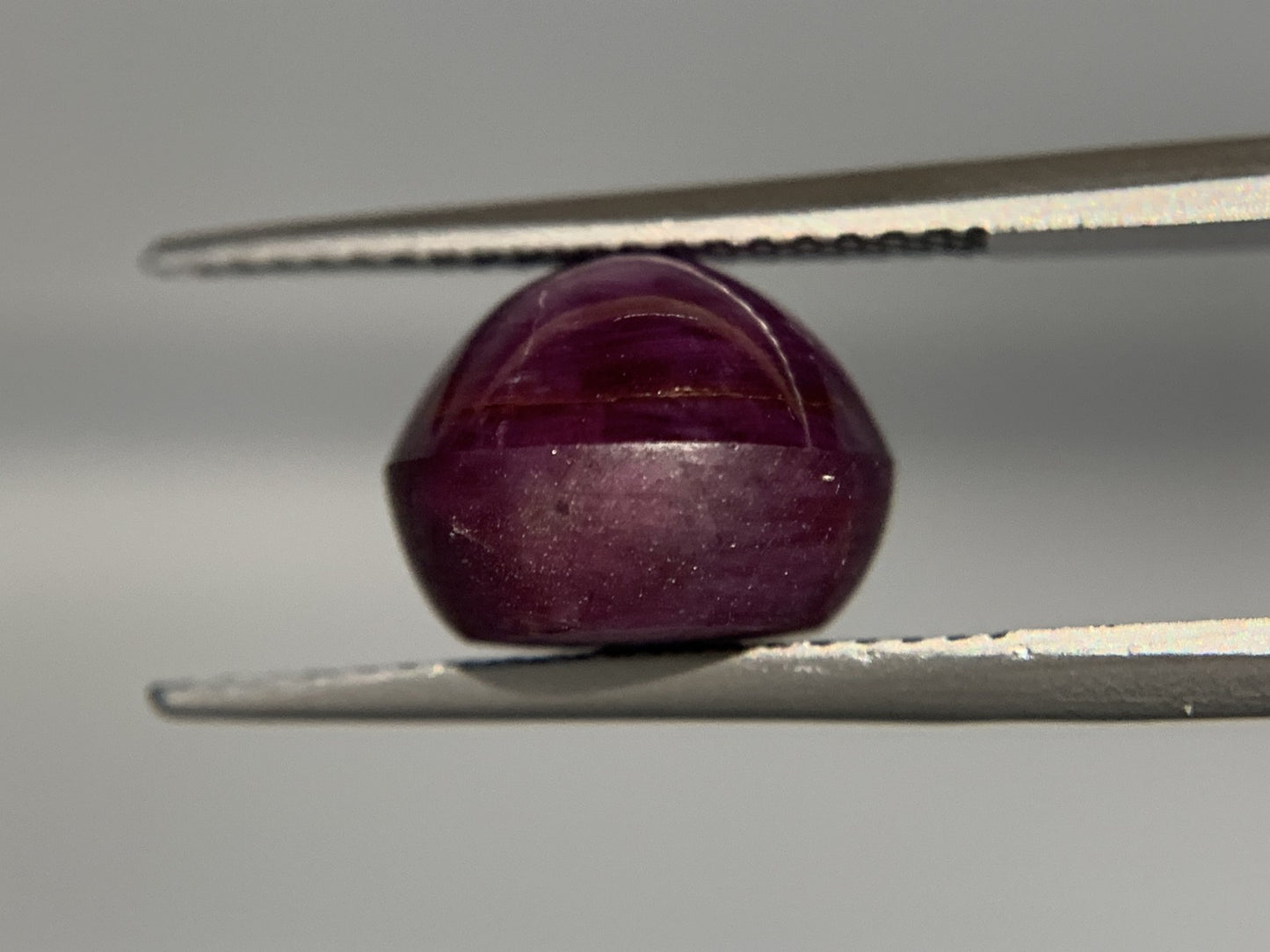 スタールビー　9.767ct　宝石ソーティング付き　11.7㎜×10.1㎜×7.7㎜　 ルース（ 裸石 ）　 1719Y