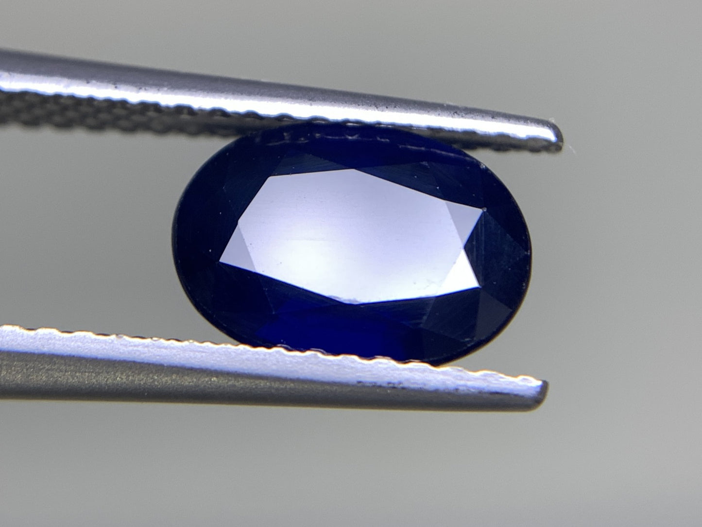 サファイア 2.089ct 宝石ソーティング付き  9.0㎜×6.5㎜×3.7㎜ ルース（ 裸石 ） 2306Y