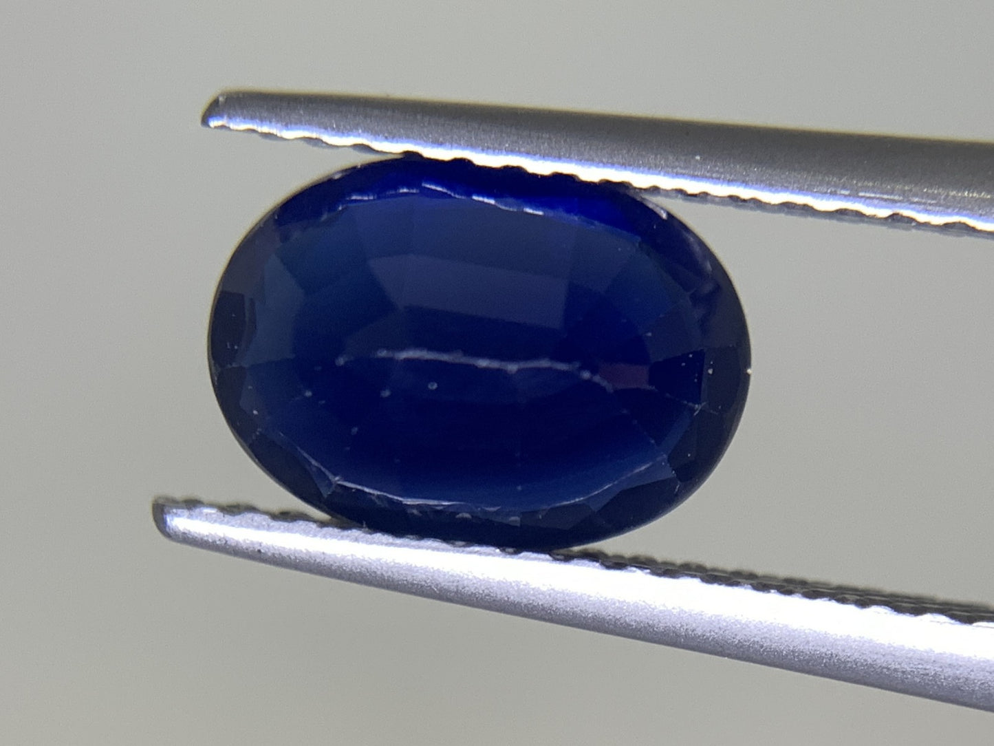サファイア 2.089ct 宝石ソーティング付き  9.0㎜×6.5㎜×3.7㎜ ルース（ 裸石 ） 2306Y
