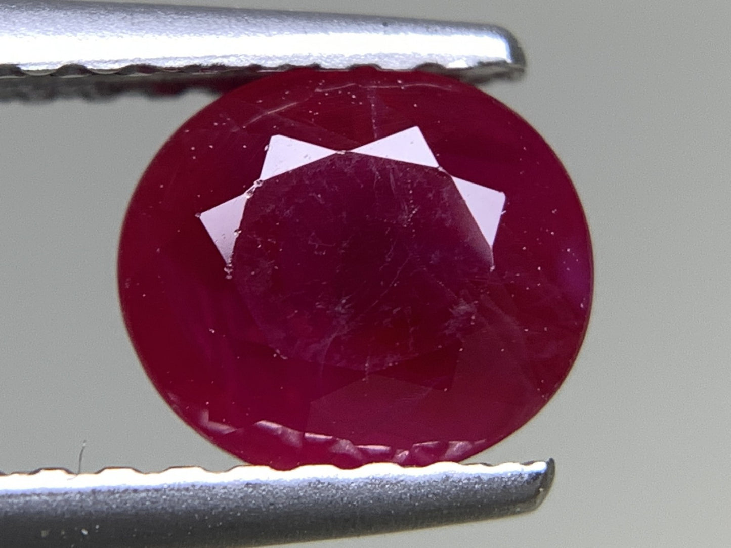 ルビー  天然  1.274ct  中央宝石ソーティング付き  6.30㎜×5.55㎜×4.09㎜   ルース（ 裸石 ） 5599Y