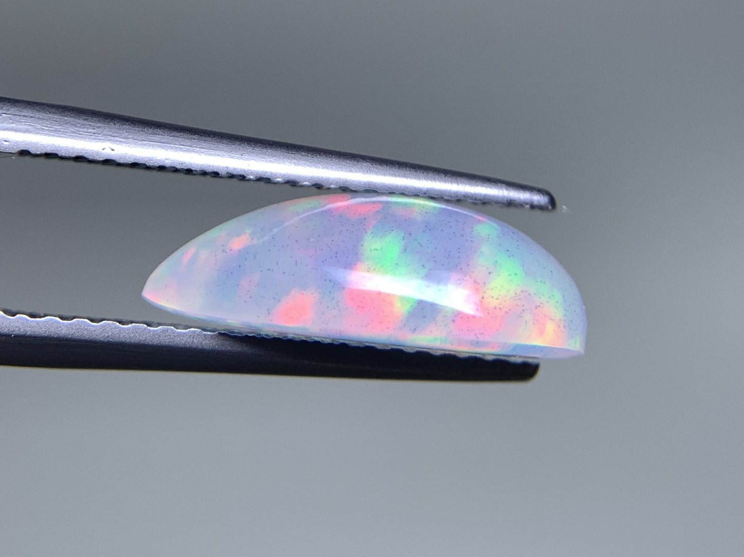 オパール 2.859ct 宝石ソーティング付き 14.0㎜×9.3㎜×4.8㎜ 天然 ルース（ 裸石 ） 4561Y