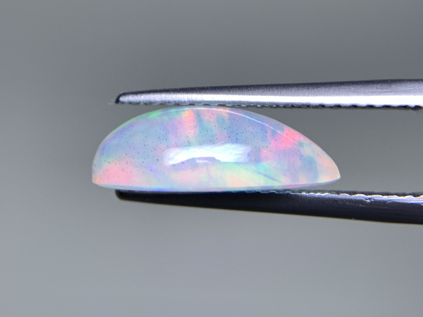 オパール 2.859ct 宝石ソーティング付き 14.0㎜×9.3㎜×4.8㎜ 天然 ルース（ 裸石 ） 4561Y