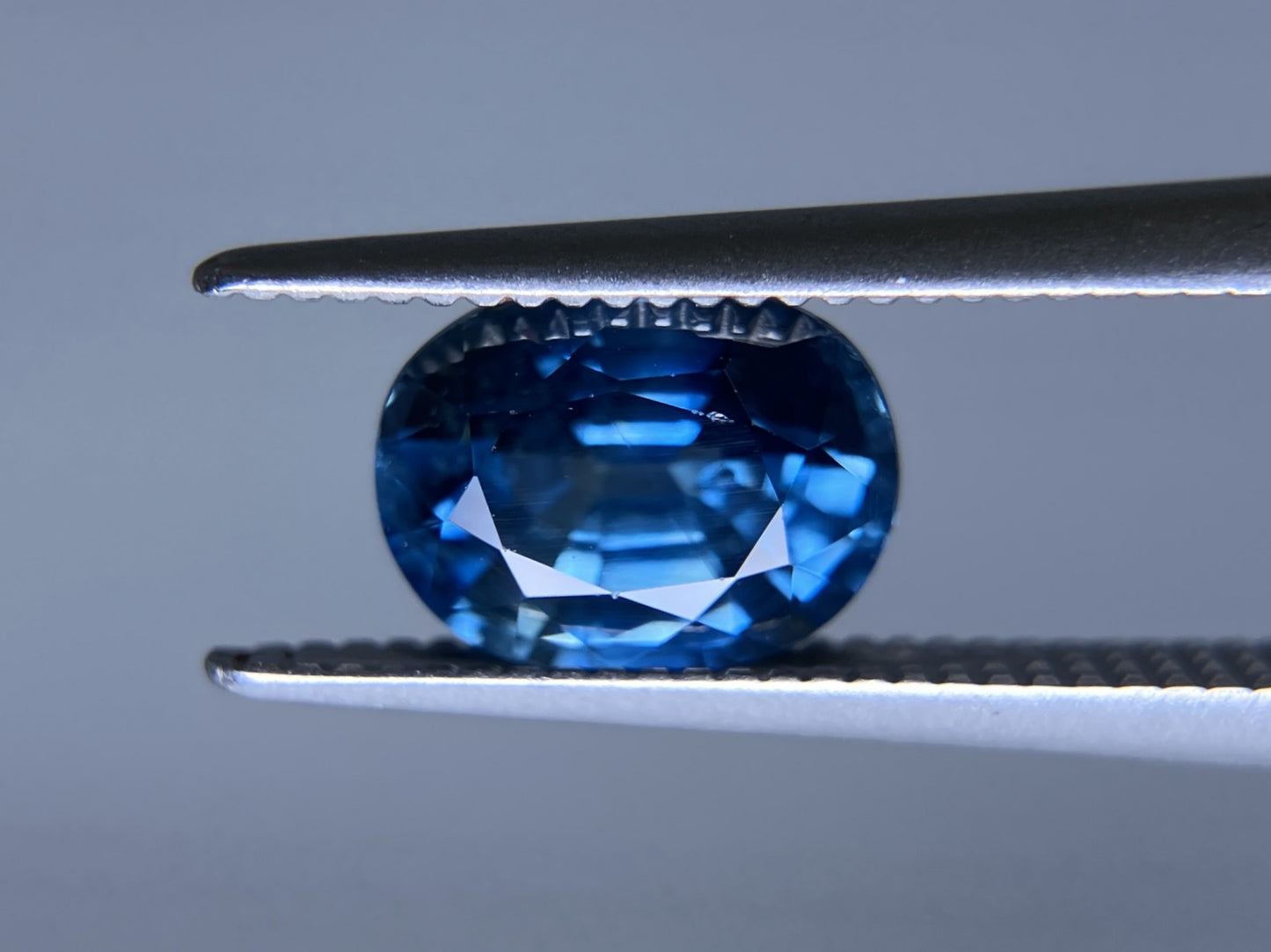 サファイア 1.63ct GIA鑑別書付き 非加熱 エチオピア産 7.48㎜×5.73㎜×4.27㎜ ルース（ 裸石 ） 3675S